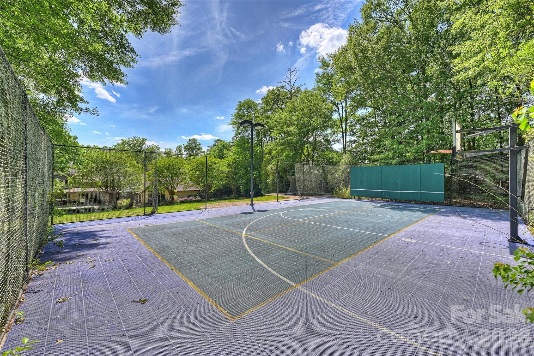 4901 Carmel Park Drive Property Photo 39
