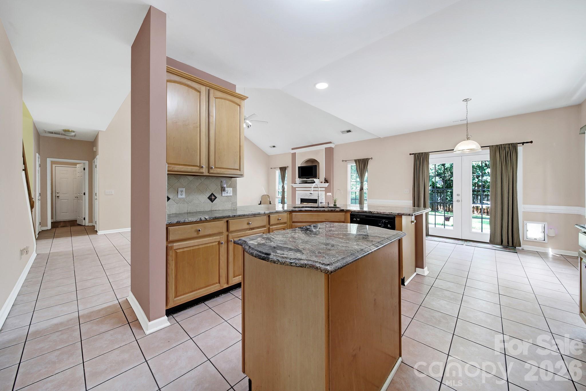 10918 Chamberlain Hall Court Property Photo 13