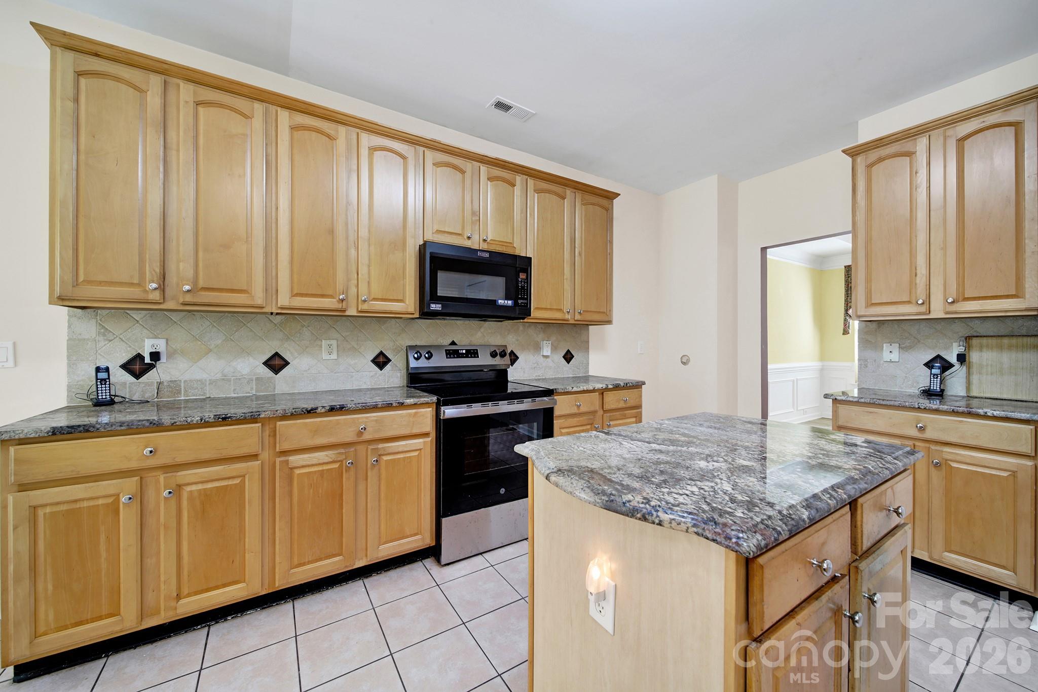 10918 Chamberlain Hall Court Property Photo 14