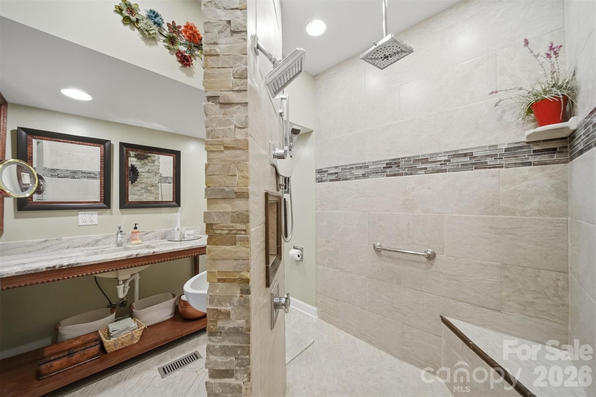 3497 Blue Creek Road Property Photo 17