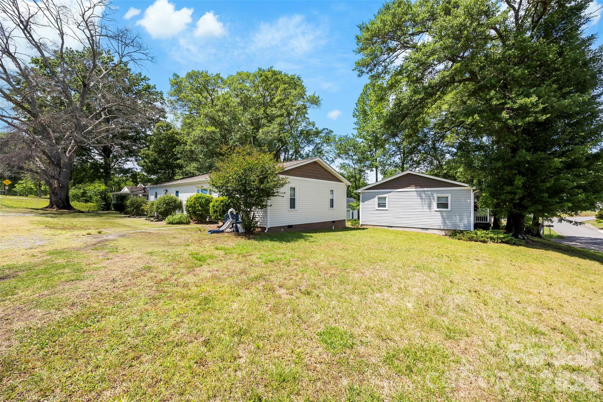 414 E Wilkins Street Property Photo 19