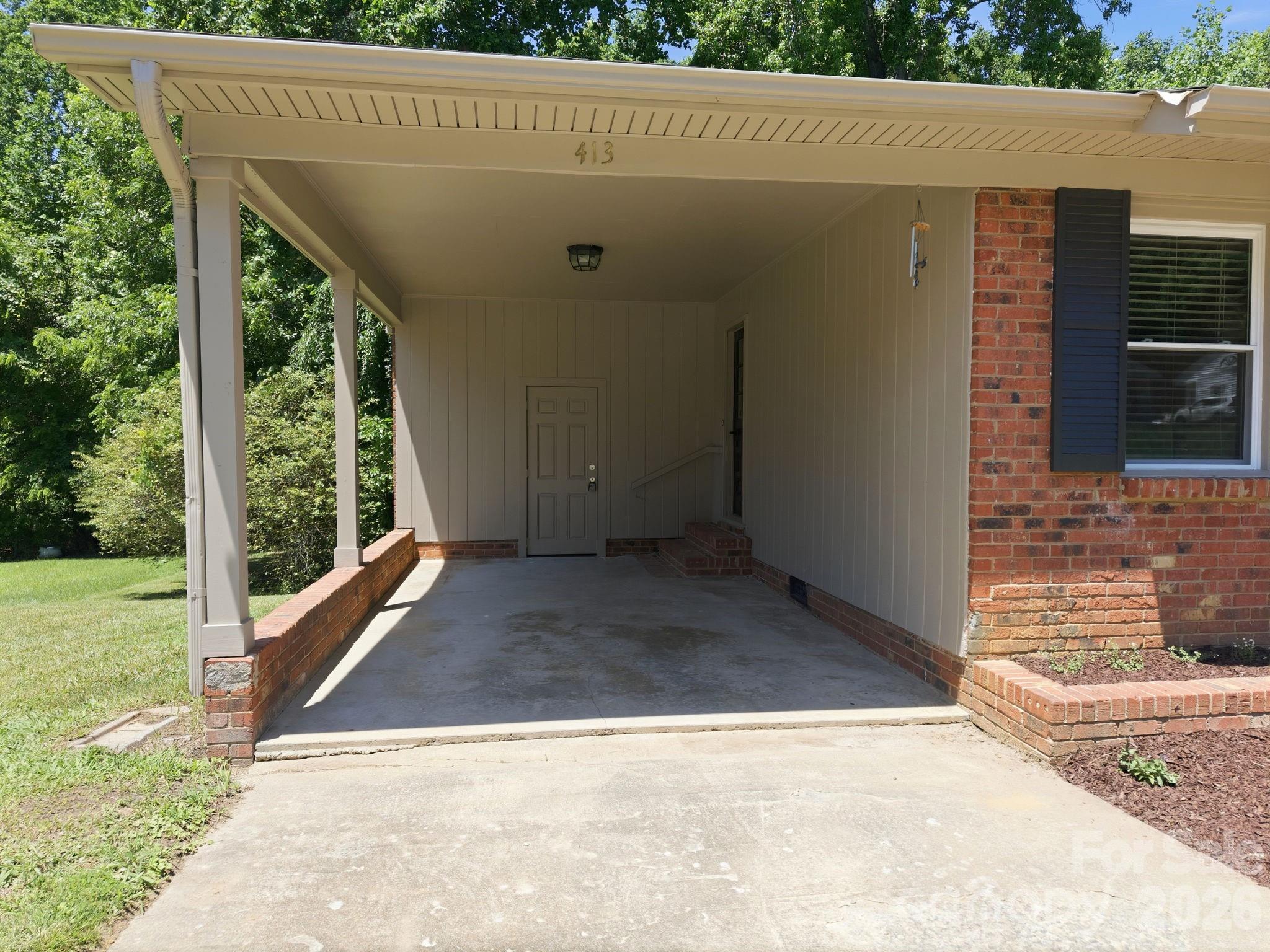 413 E Mclelland Avenue Property Photo 9