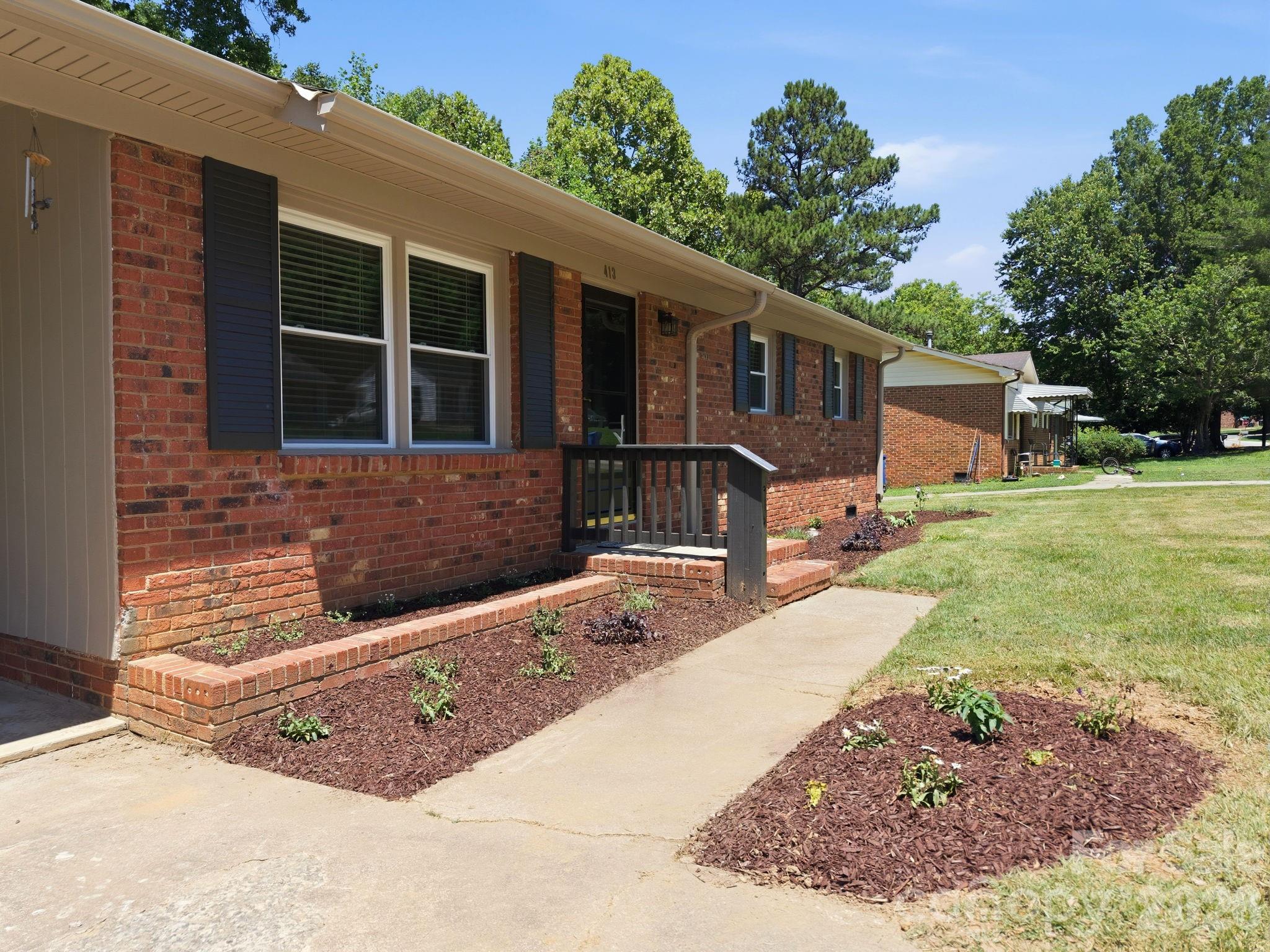413 E Mclelland Avenue Property Photo 10