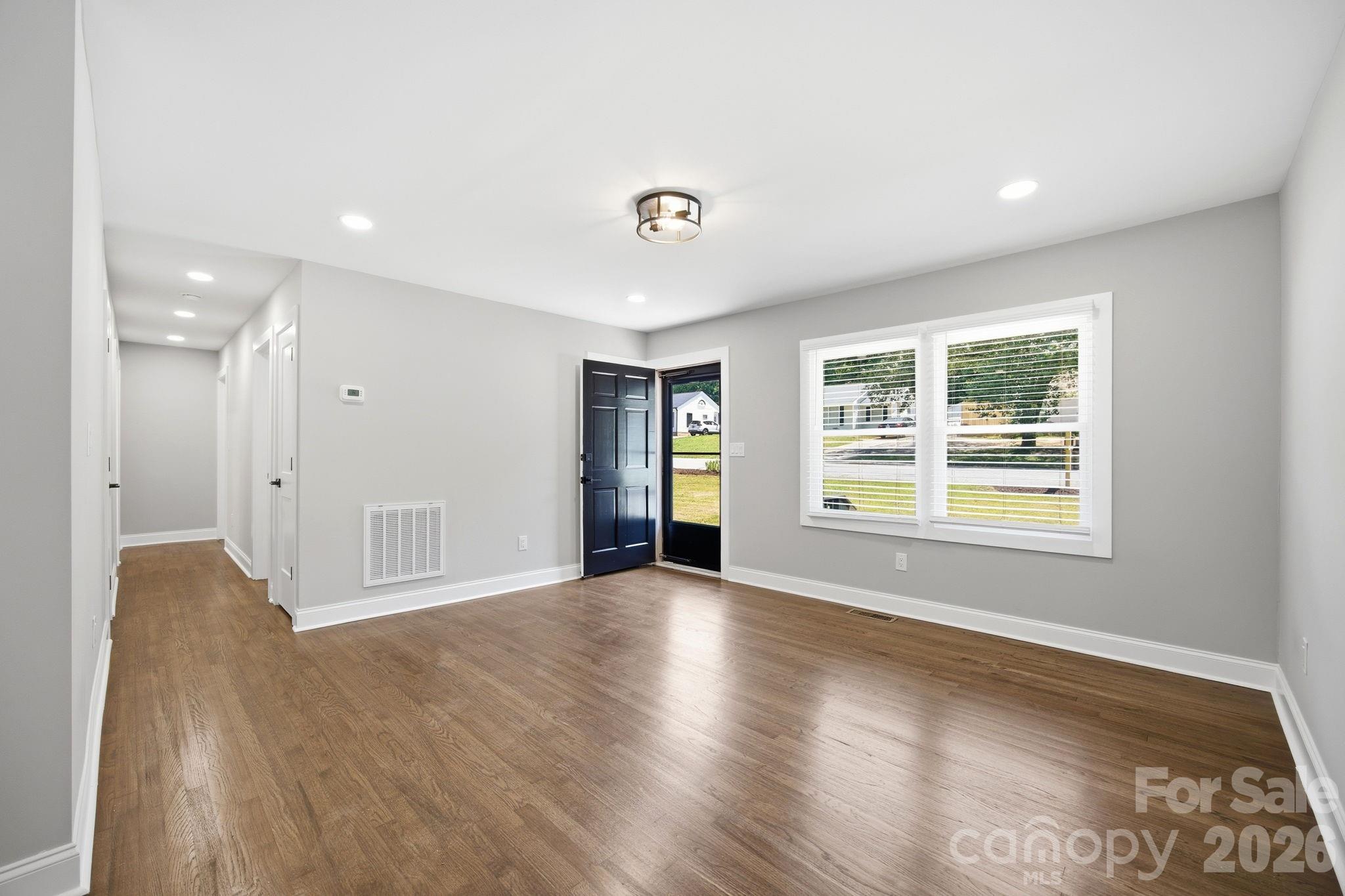 413 E Mclelland Avenue Property Photo 18