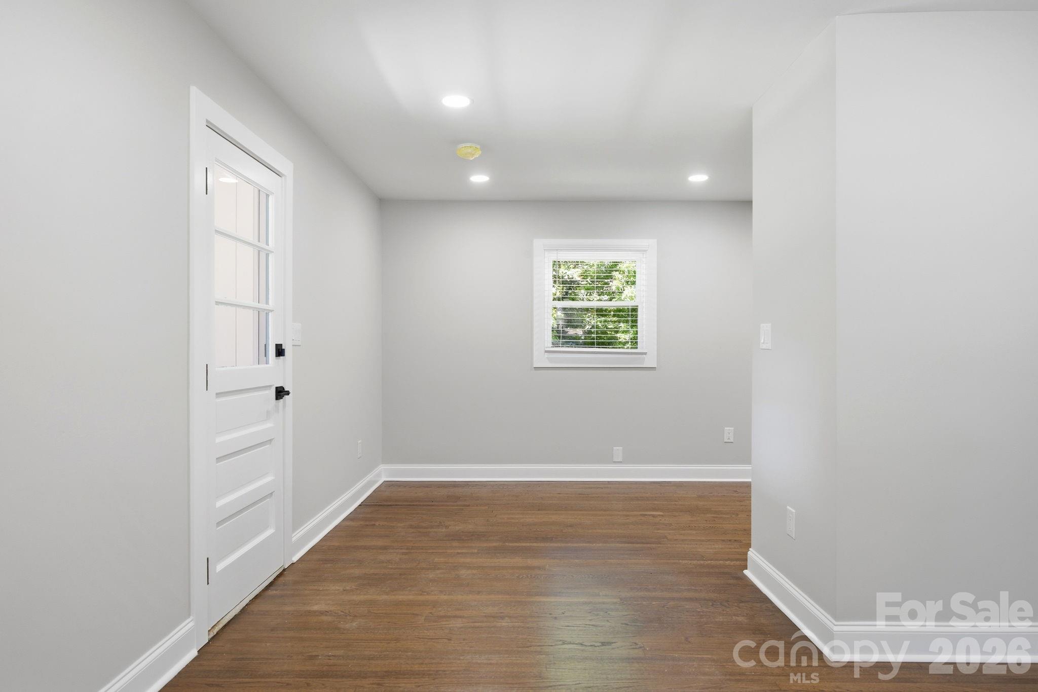413 E Mclelland Avenue Property Photo 20