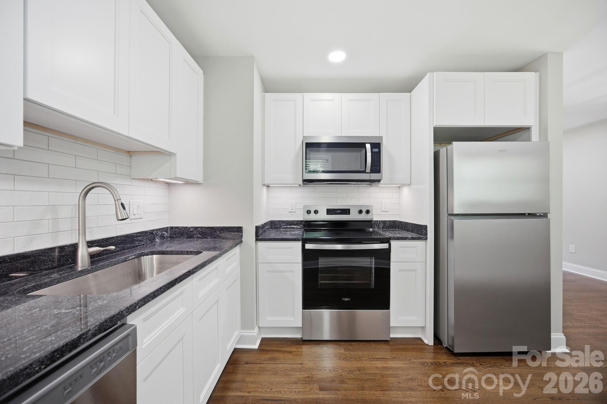 413 E Mclelland Avenue Property Photo 26