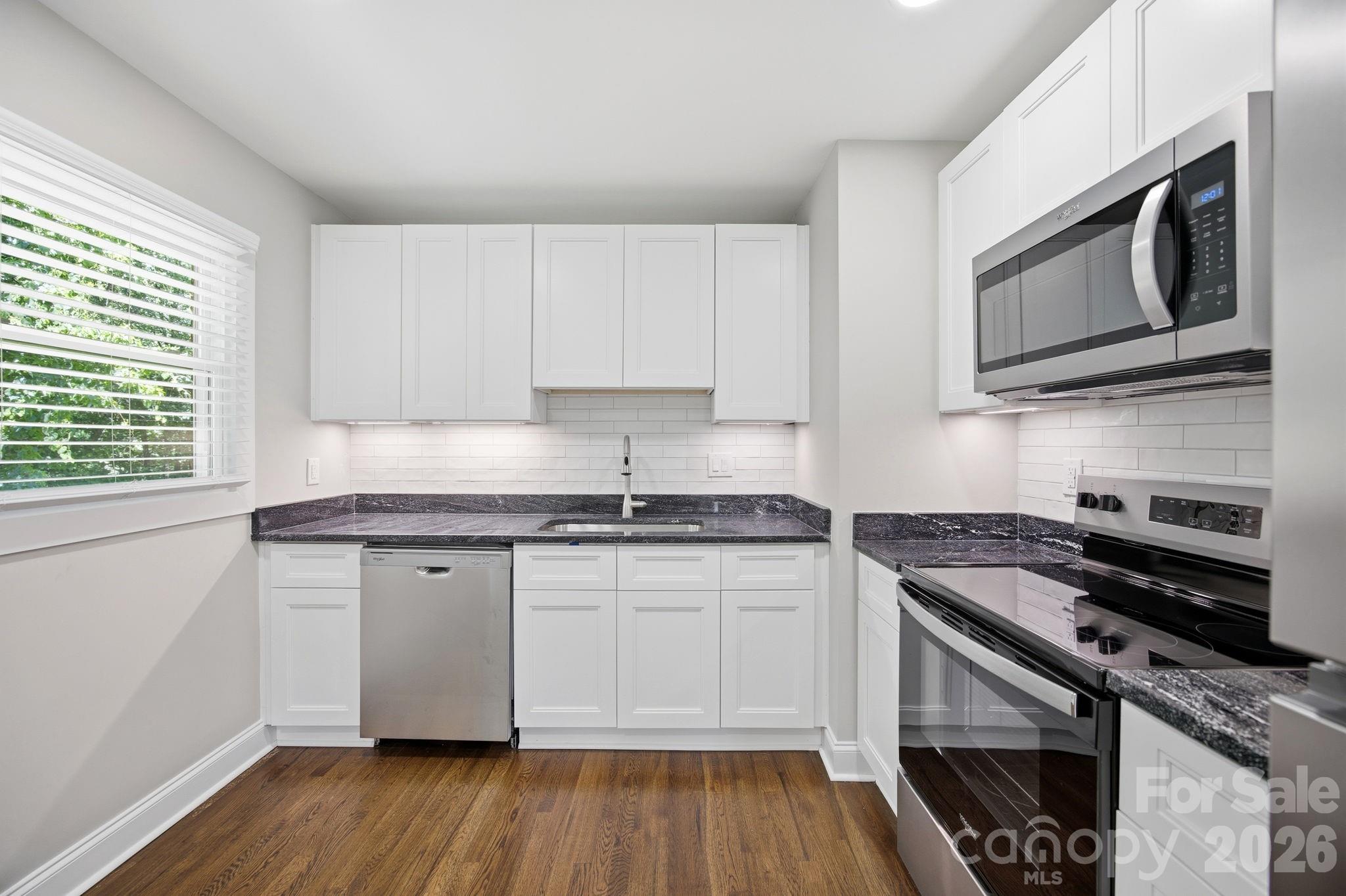 413 E Mclelland Avenue Property Photo 27