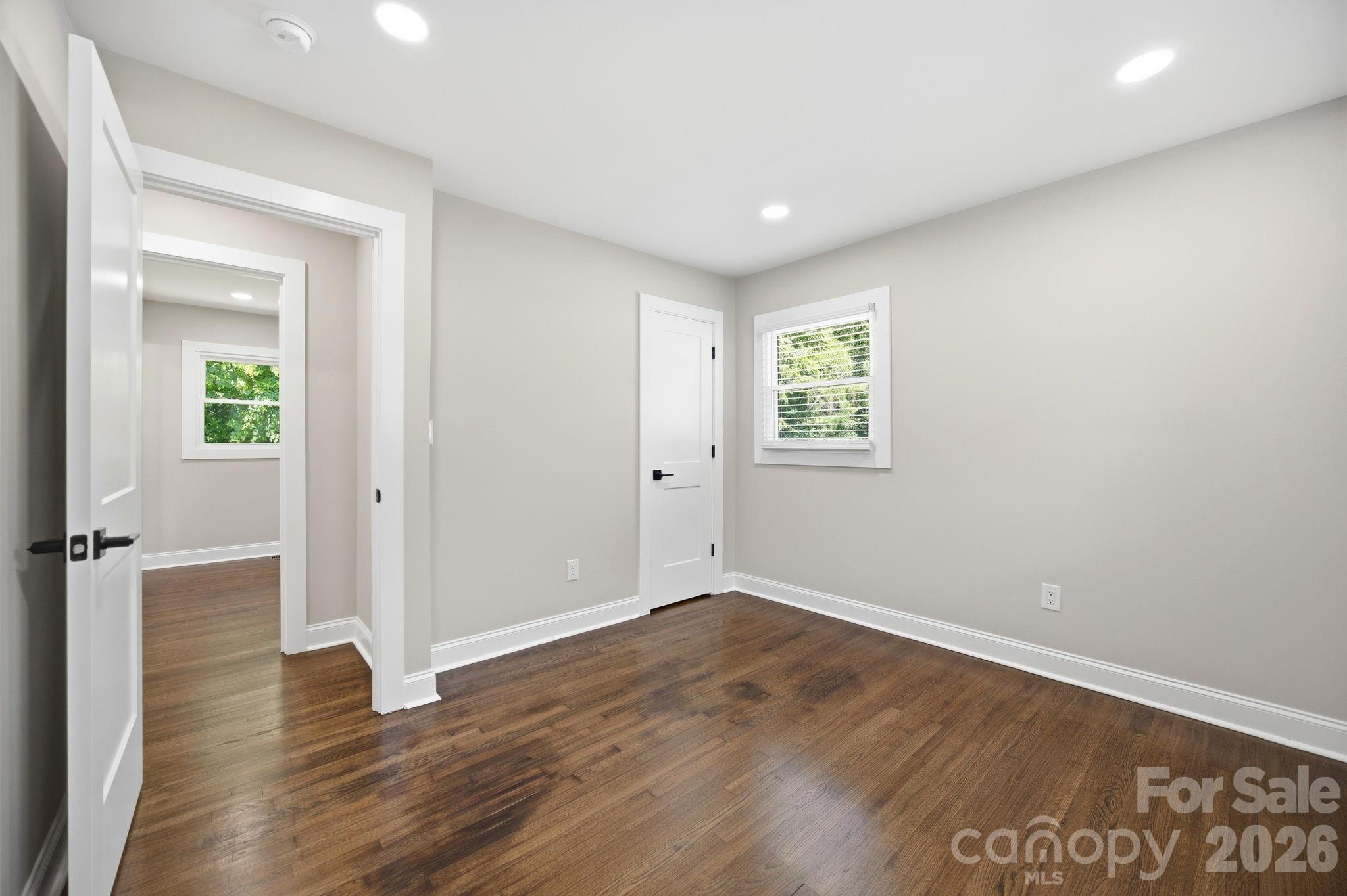 413 E Mclelland Avenue Property Photo 33