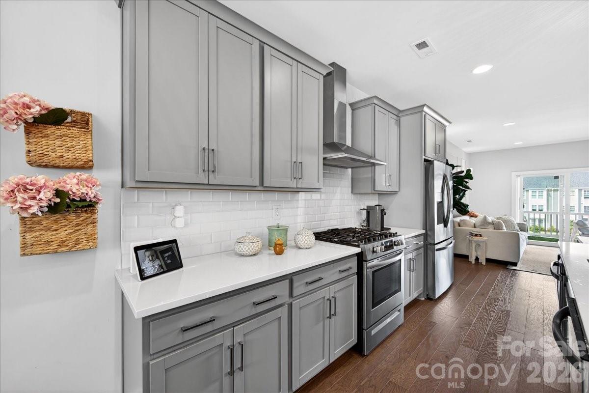 334 Armour Street Property Photo 20