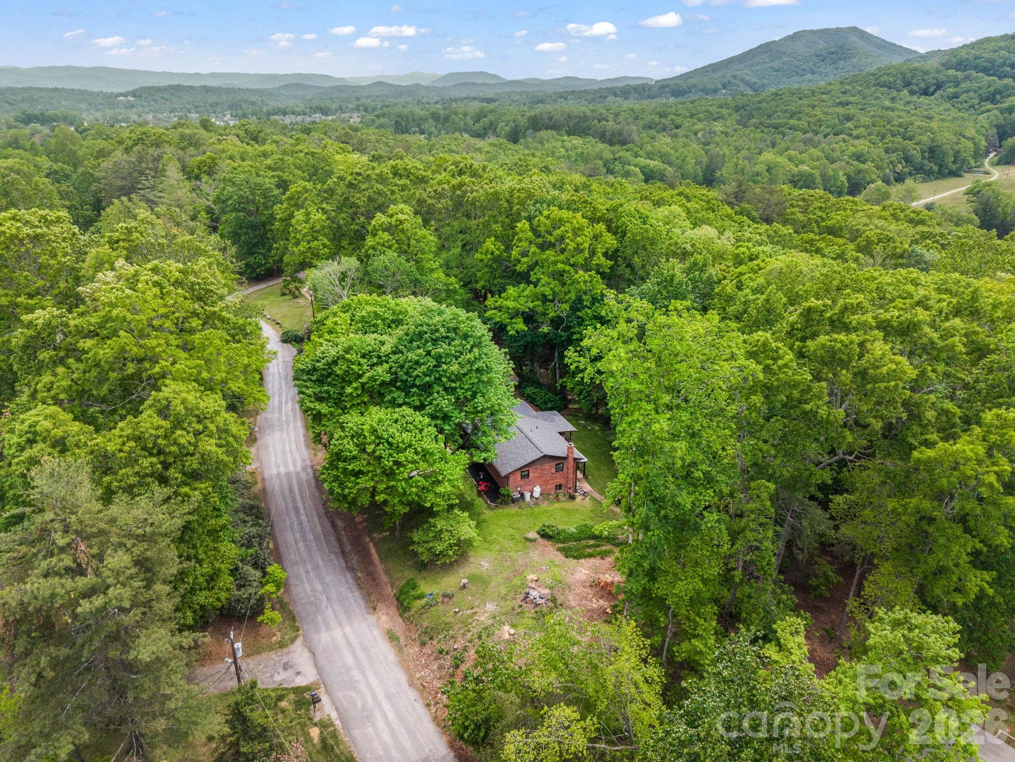 92 Greenwood Acres Drive Property Photo 1