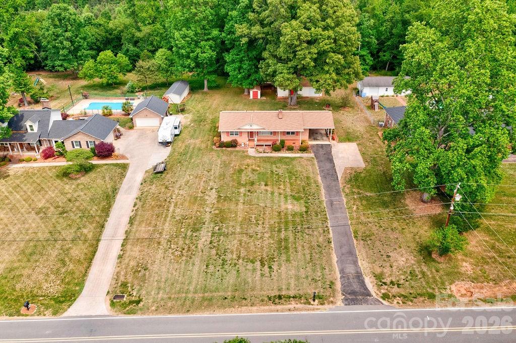 751 Pleasantdale Drive Property Photo 1
