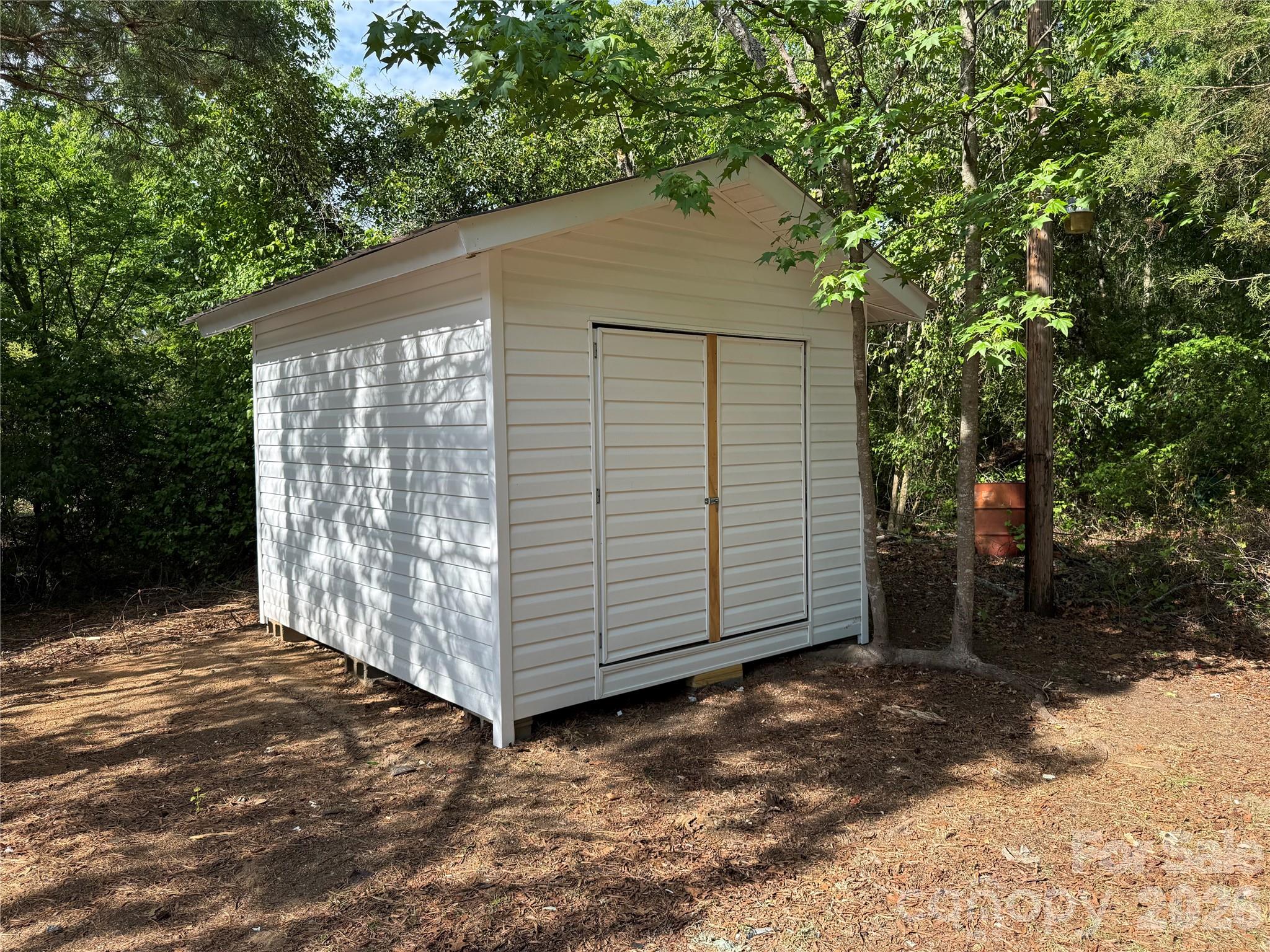 878 Stanback Ferry Road Property Photo 5