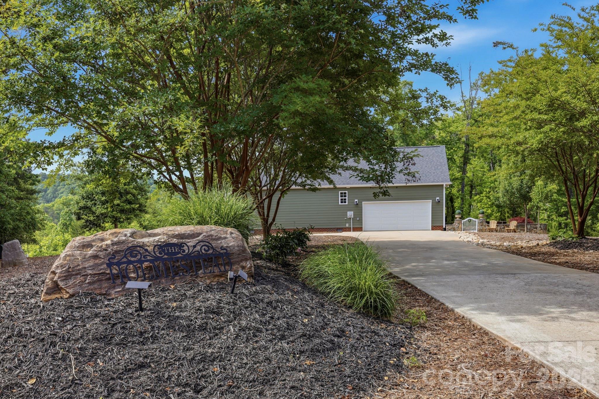 234 Crest Drive Property Photo 6