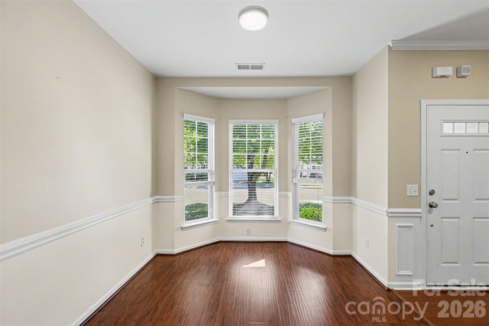 712 Tulip Tree Place Property Photo 7