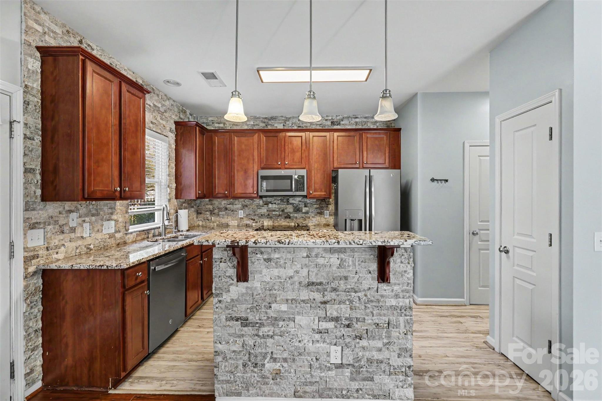712 Tulip Tree Place Property Photo 15