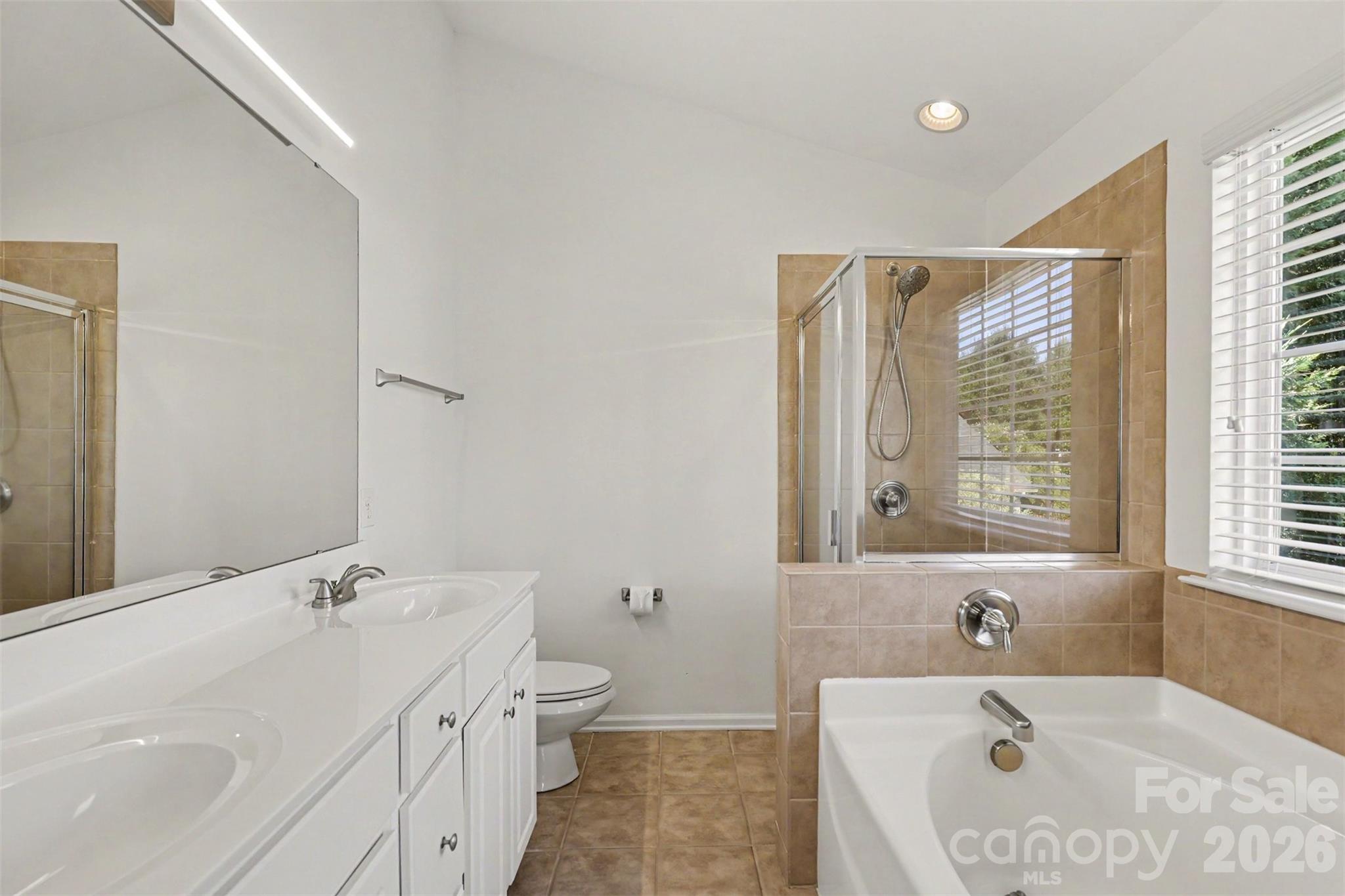 712 Tulip Tree Place Property Photo 29