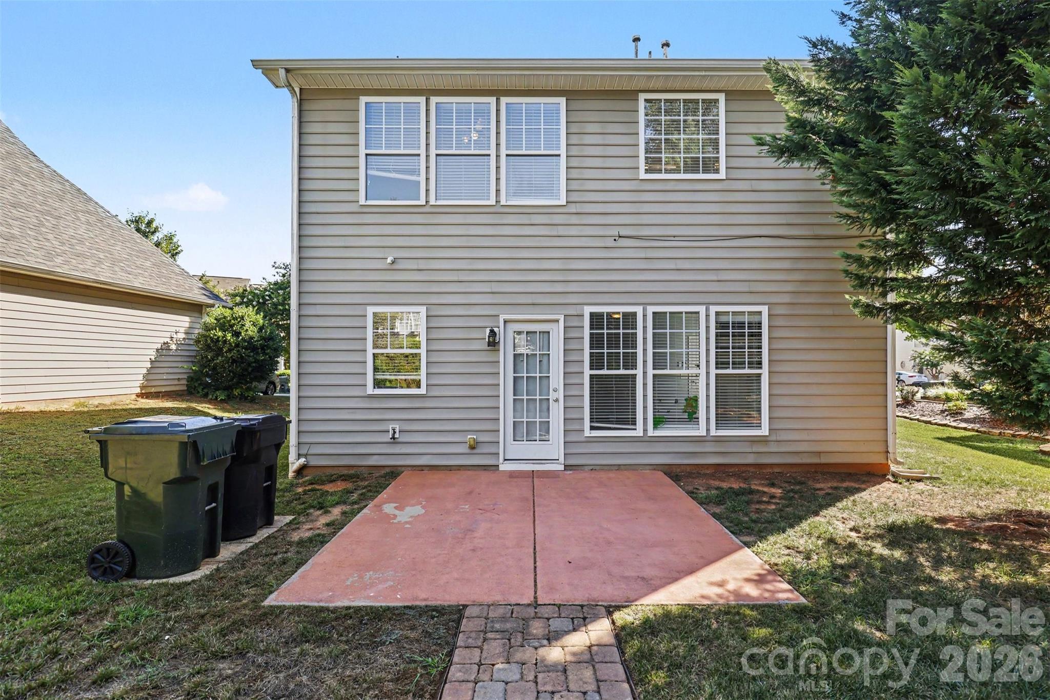 712 Tulip Tree Place Property Photo 31