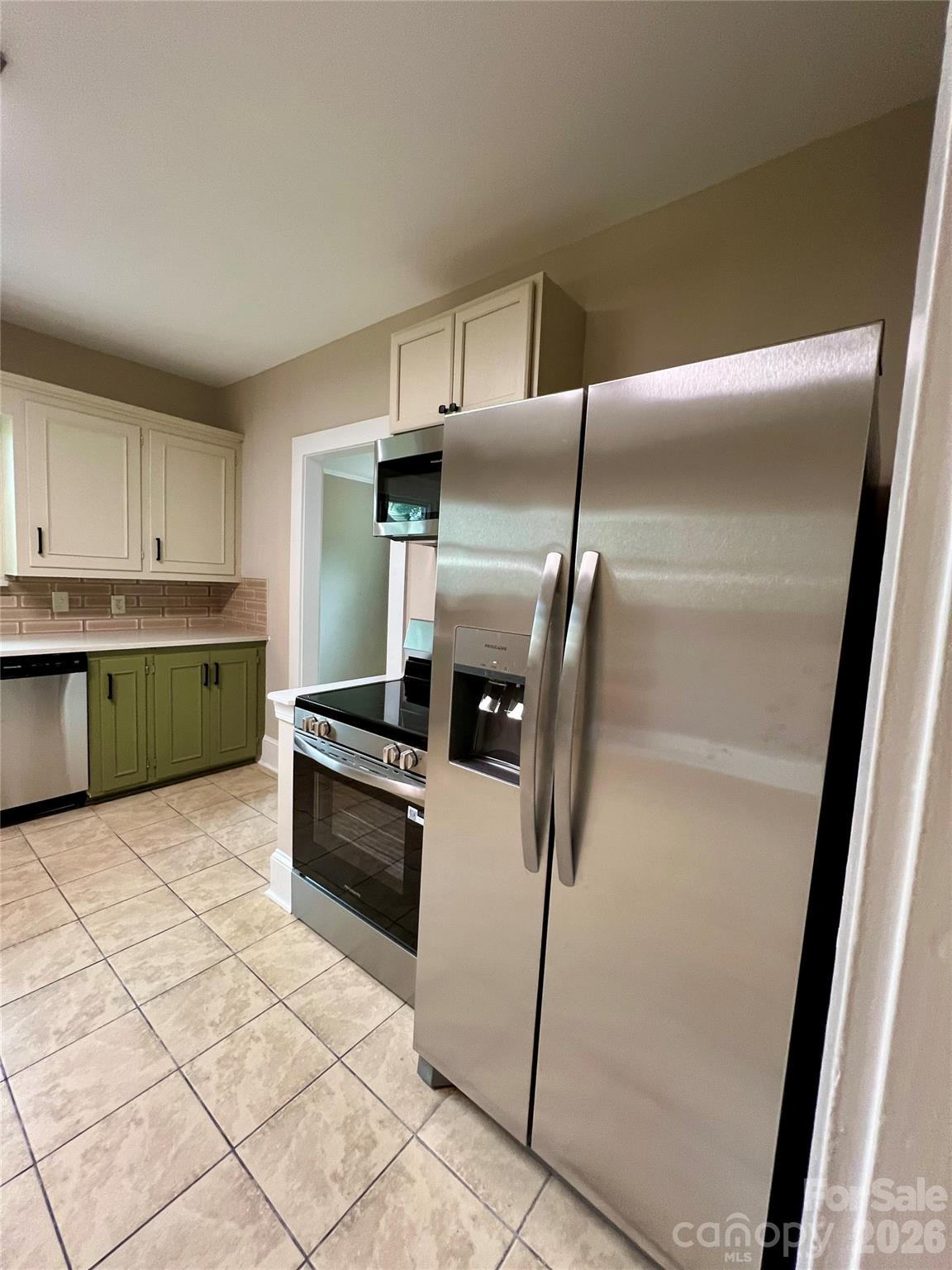 1225 W C Street Property Photo 10
