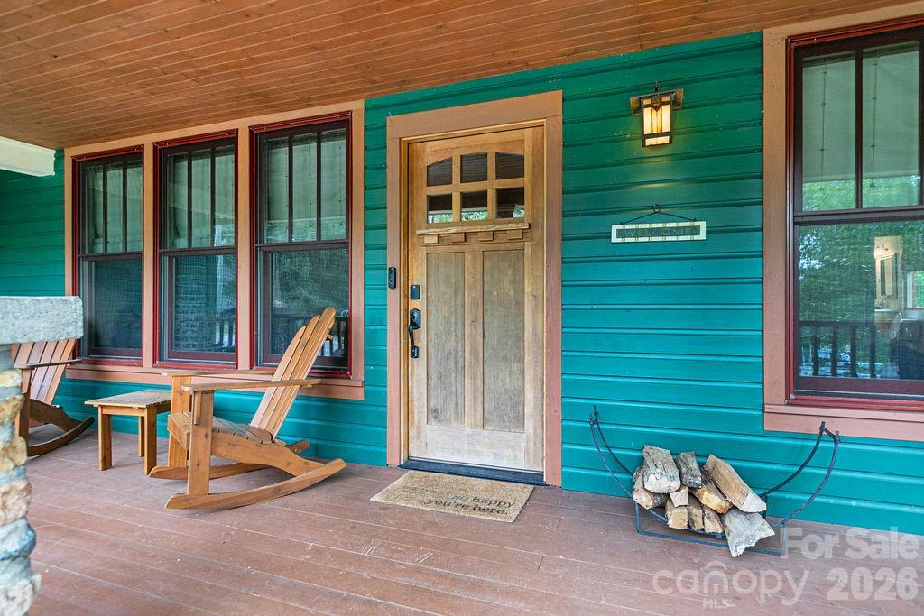 49 Miner Street Property Photo 5