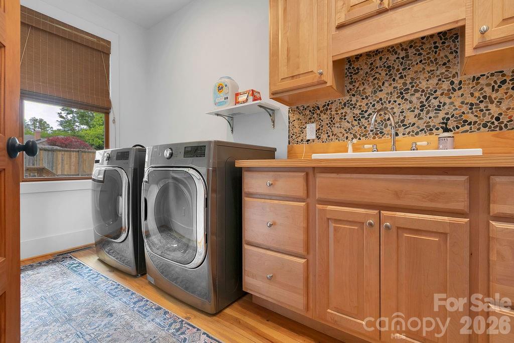 49 Miner Street Property Photo 14