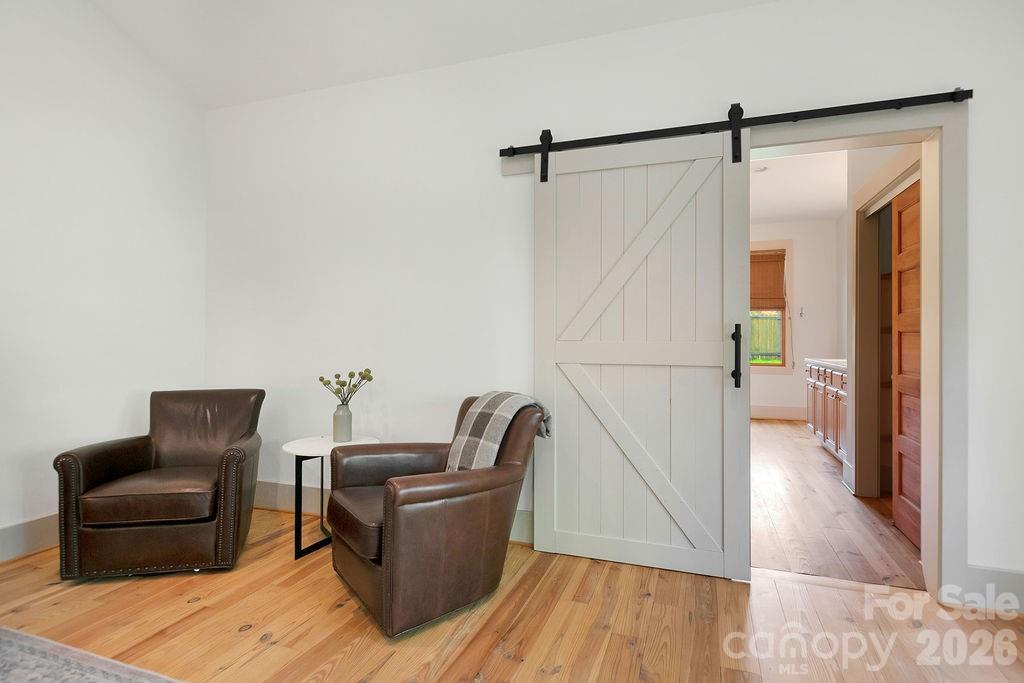 49 Miner Street Property Photo 19