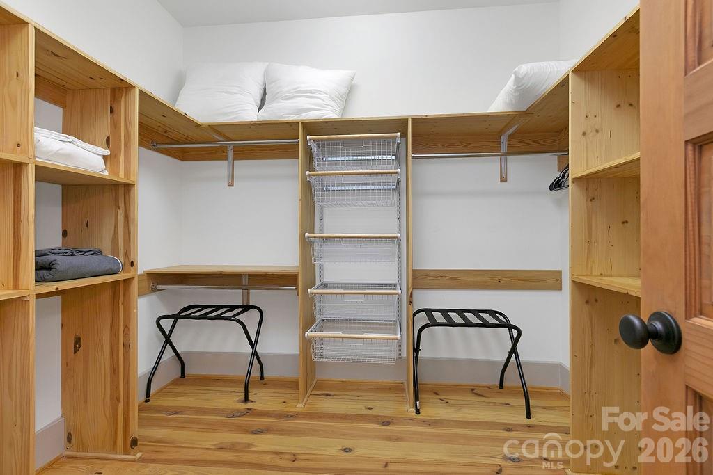 49 Miner Street Property Photo 23