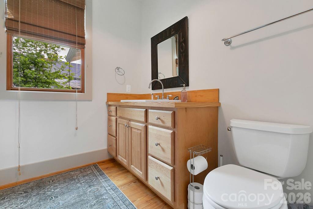 49 Miner Street Property Photo 25