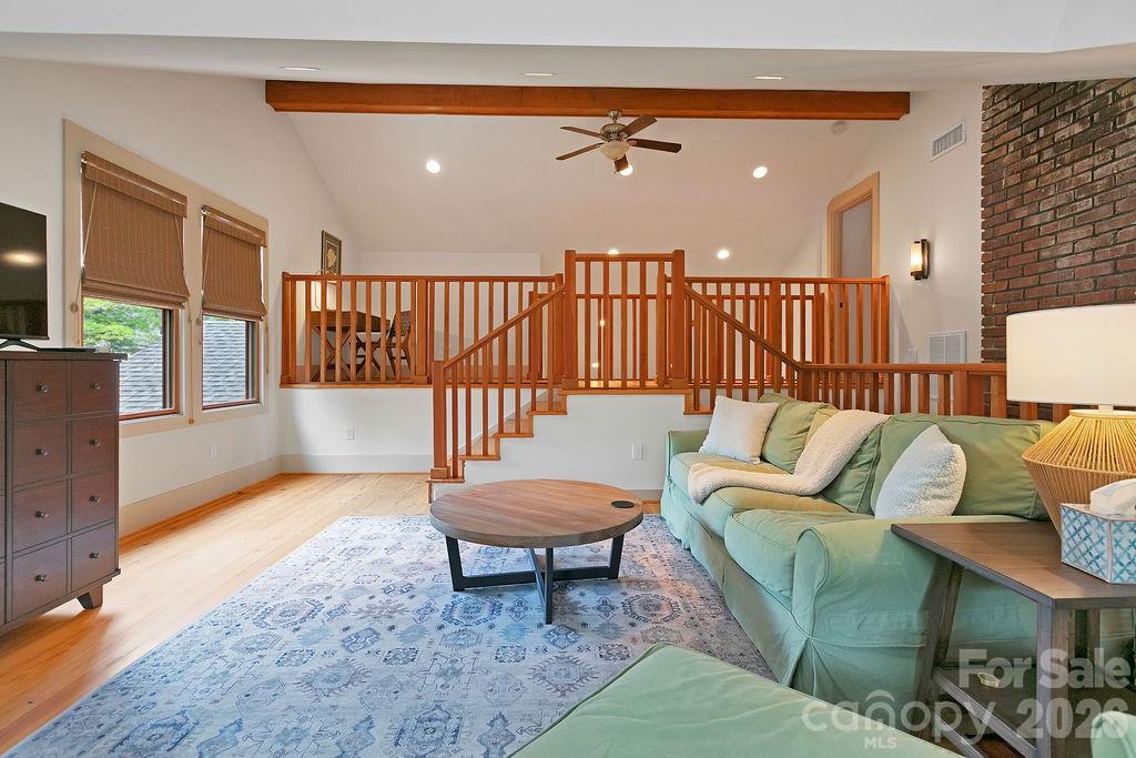 49 Miner Street Property Photo 31