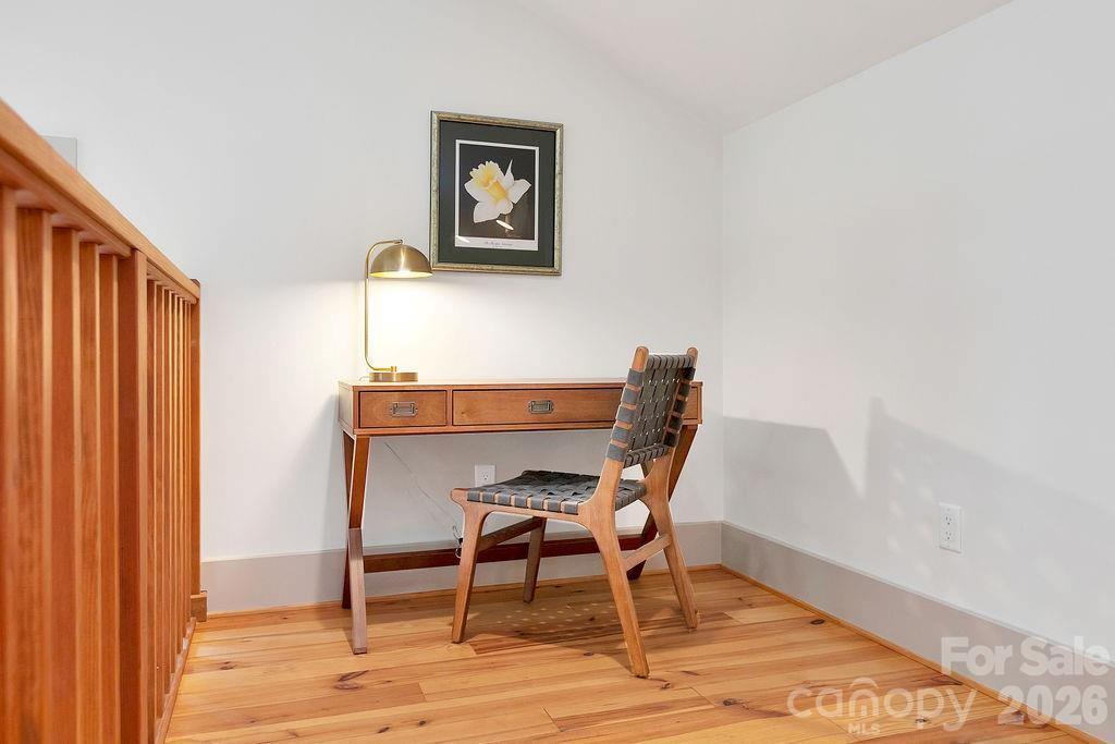 49 Miner Street Property Photo 32