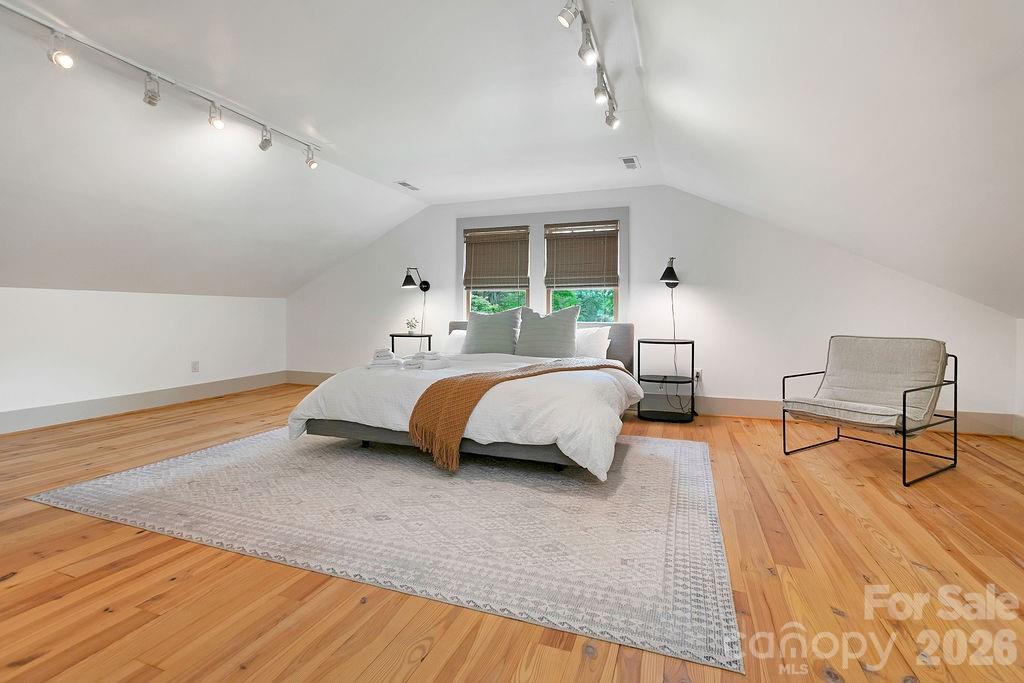 49 Miner Street Property Photo 34