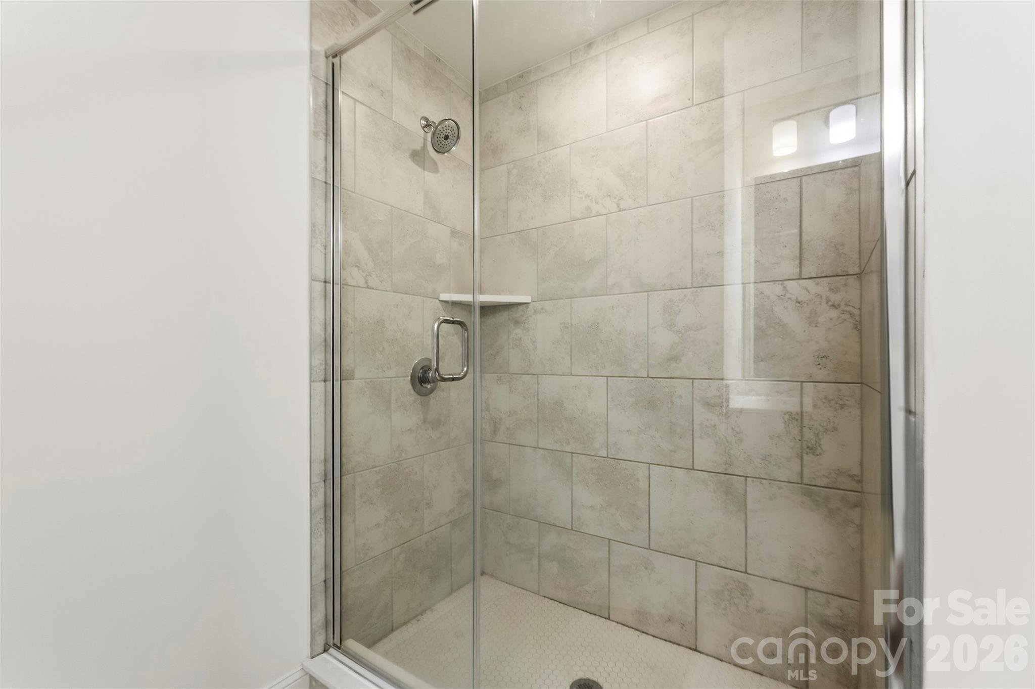 1407 Crest Creek Court Property Photo 18