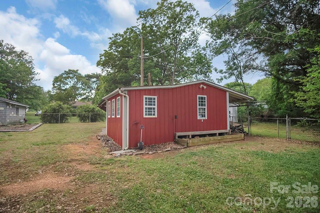 1305 Markway Street Property Photo 32