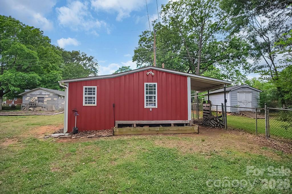 1305 Markway Street Property Photo 33