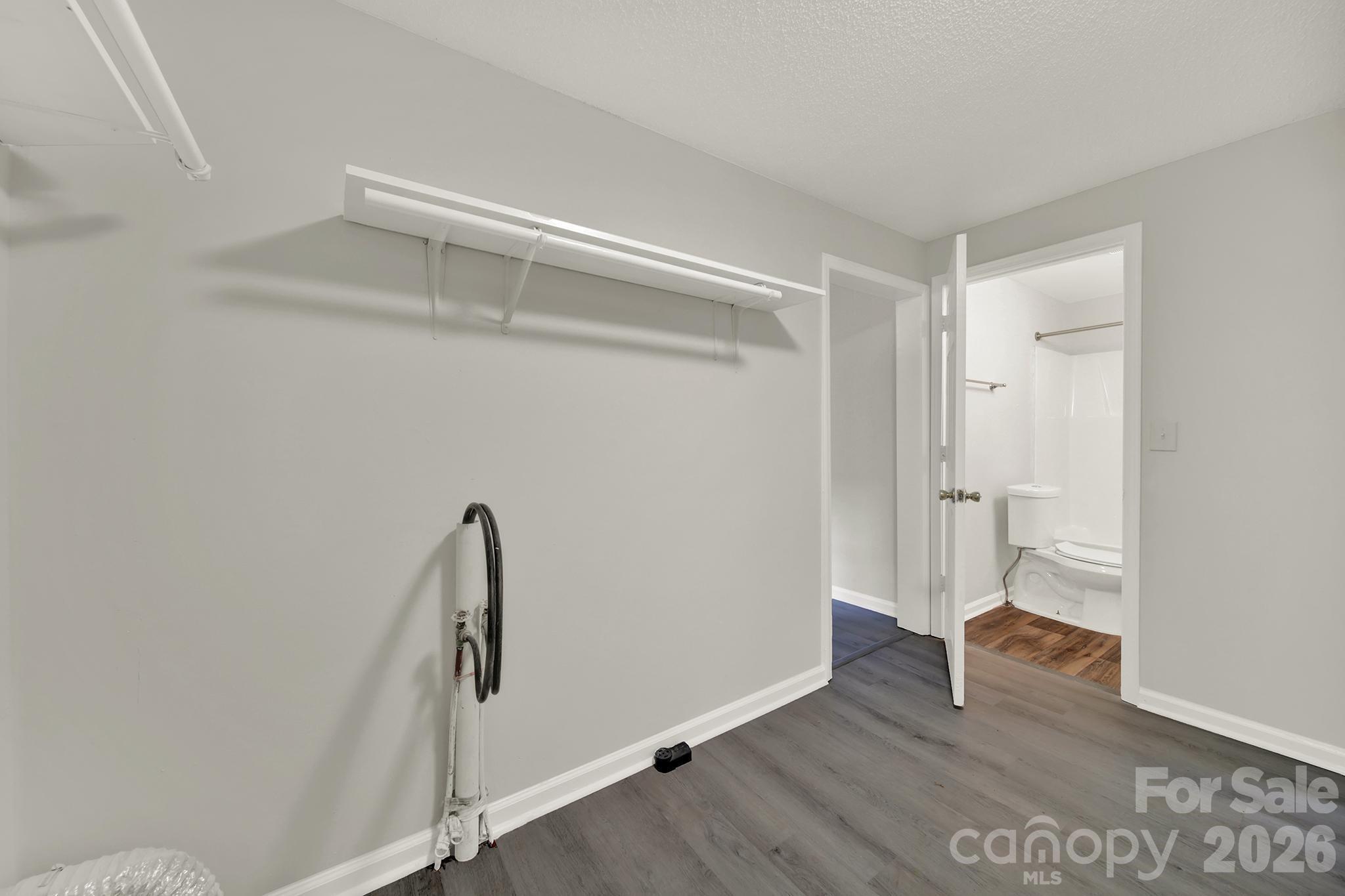 807 Evening Shade Lane Property Photo 10