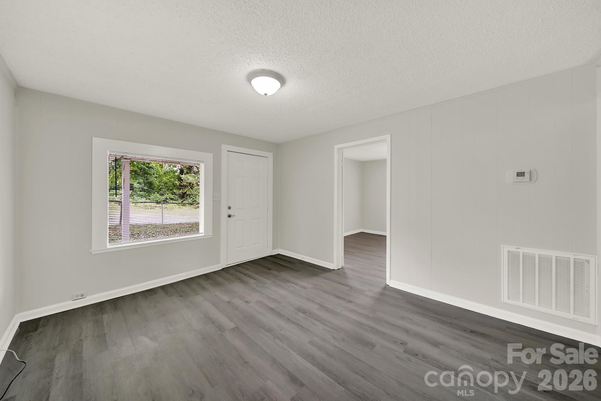 807 Evening Shade Lane Property Photo 17