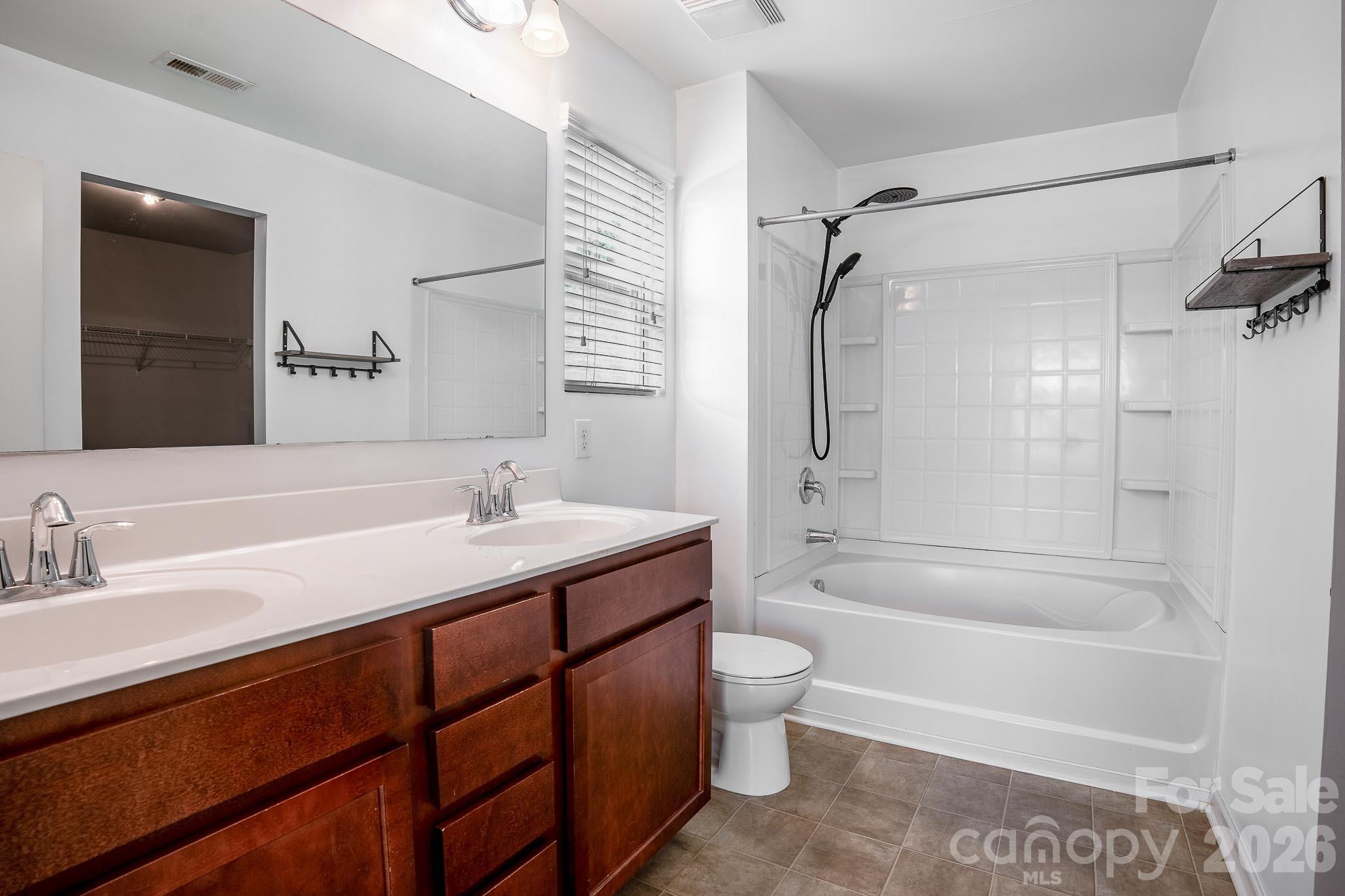 7157 Sonja Drive Property Photo 12