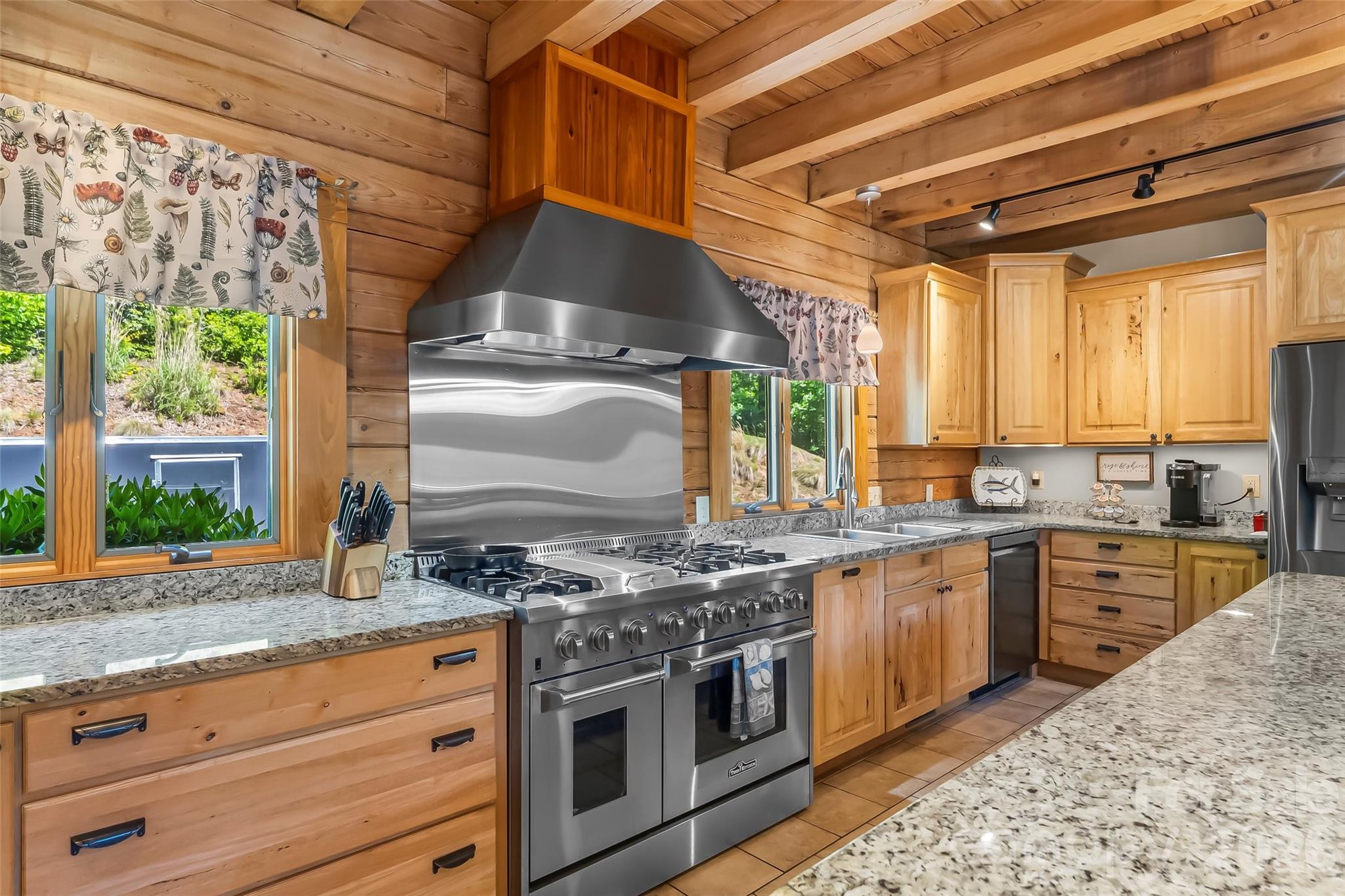 482 Gap Creek Road Property Photo 8
