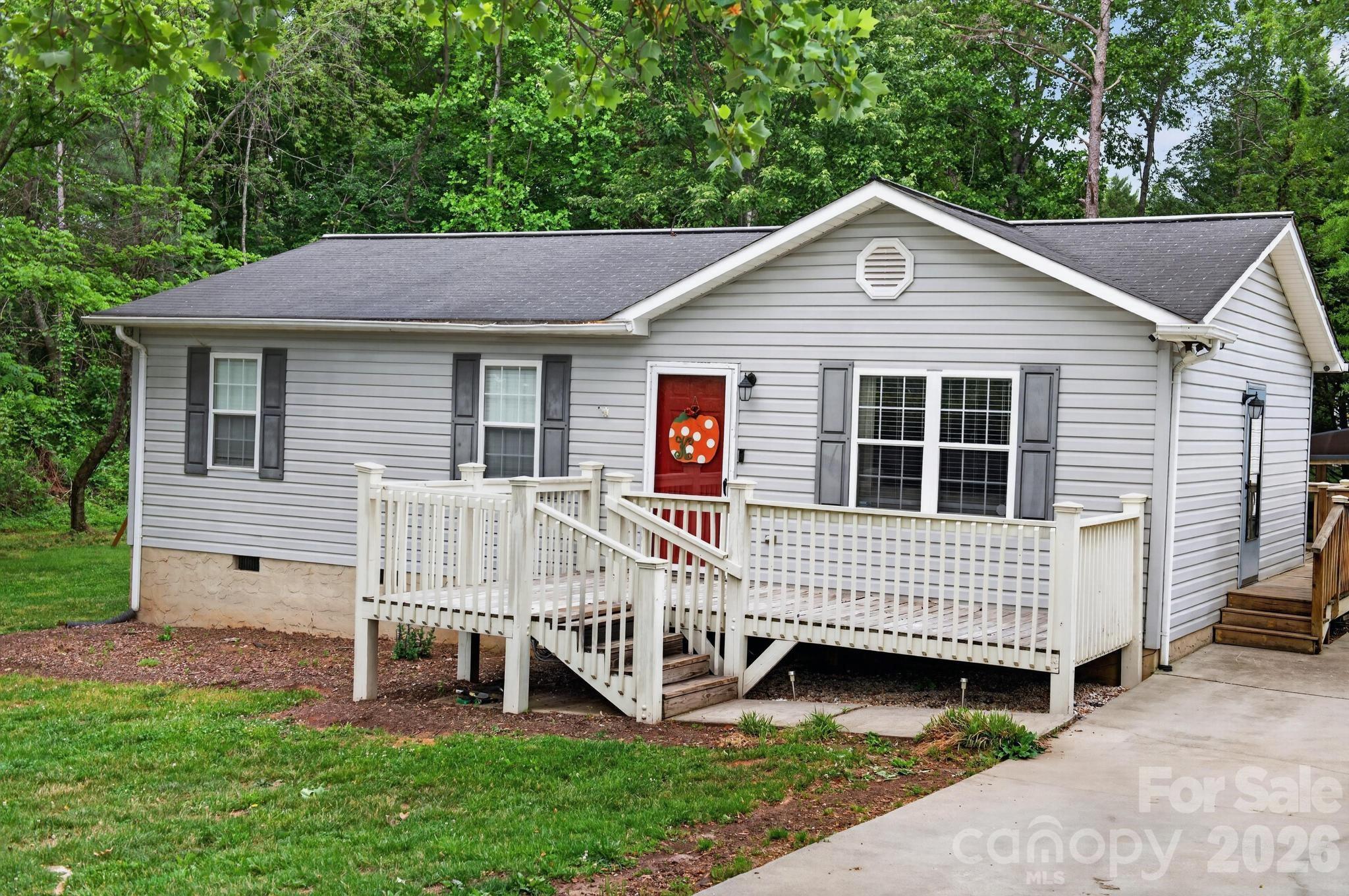 2308 Walt Arney Road Property Photo 1
