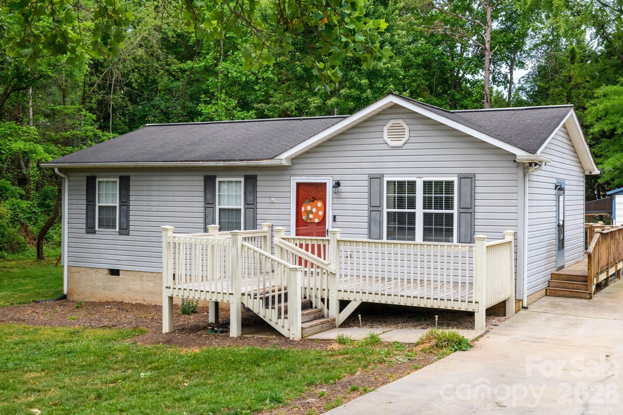 2308 Walt Arney Road Property Photo 3