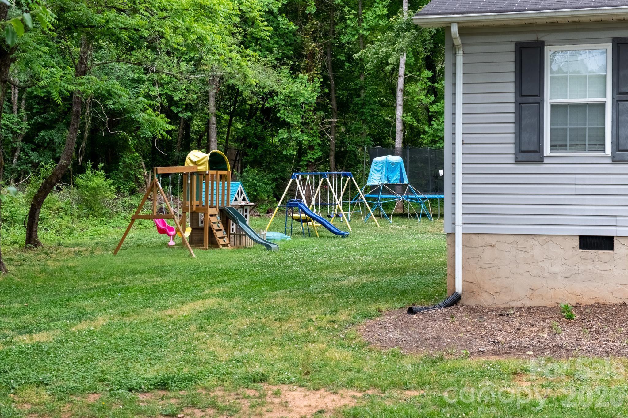 2308 Walt Arney Road Property Photo 4