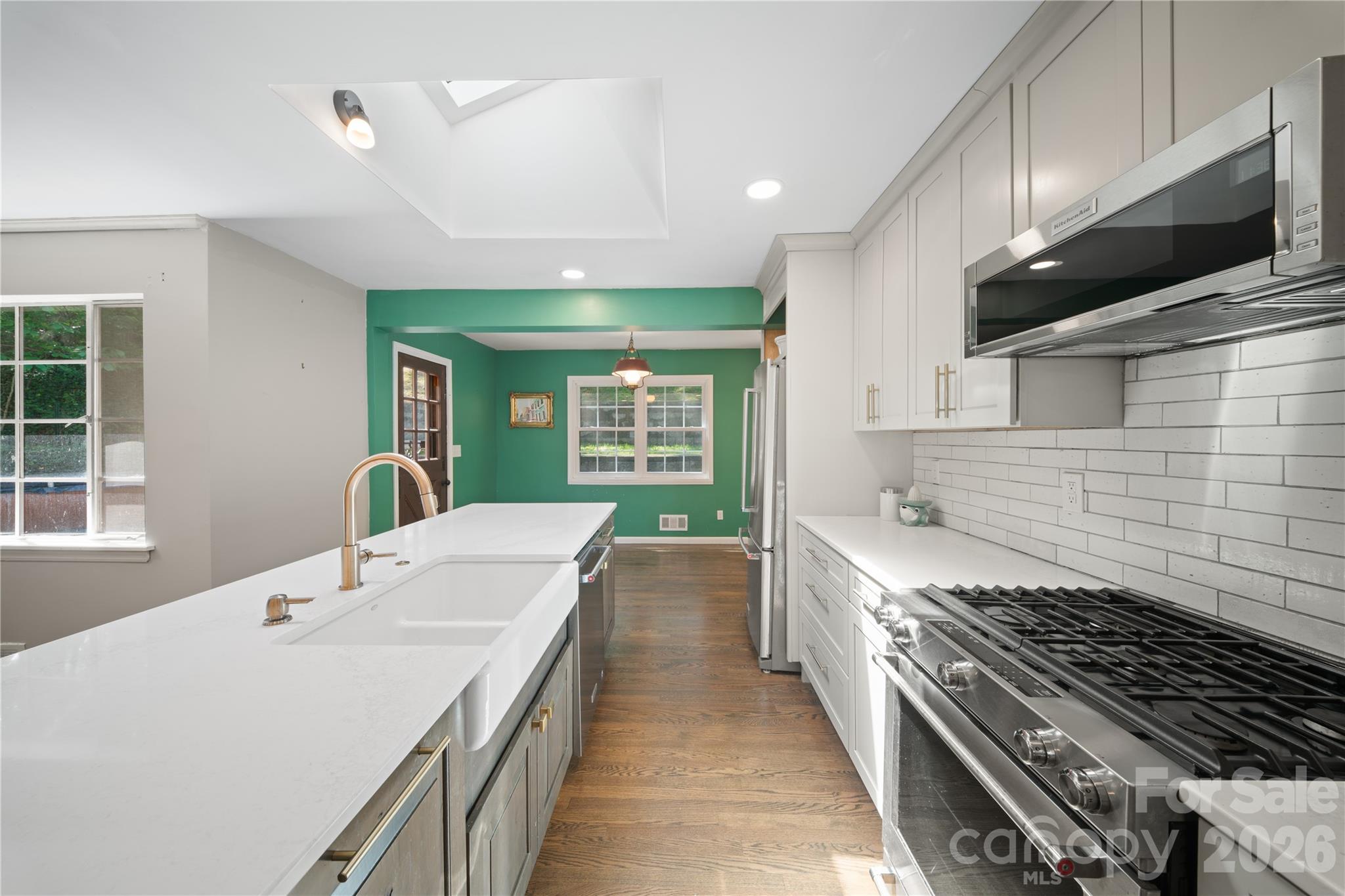 24 Warwick Place Property Photo 5