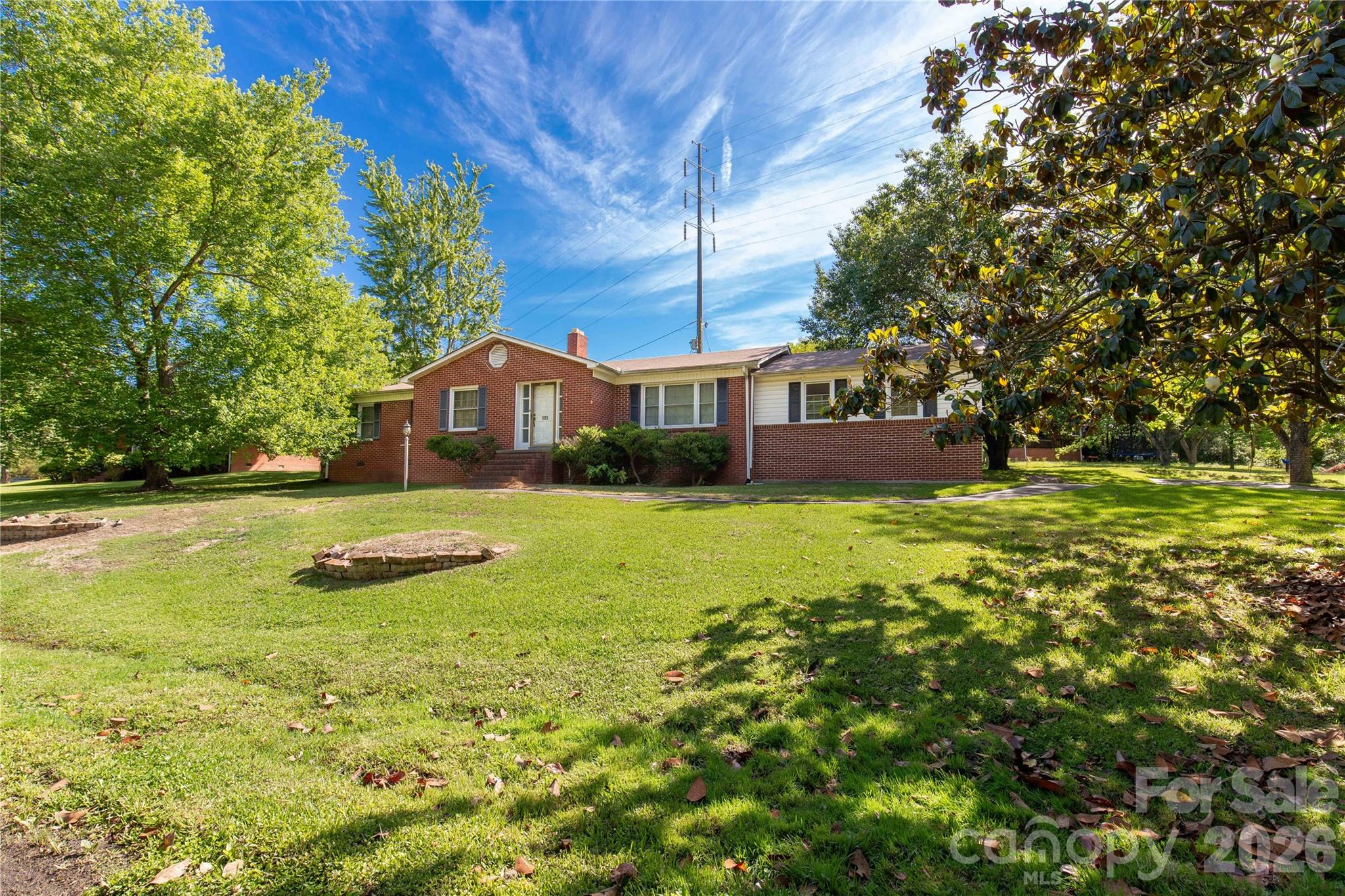 503 N Jackson Road Property Photo 2
