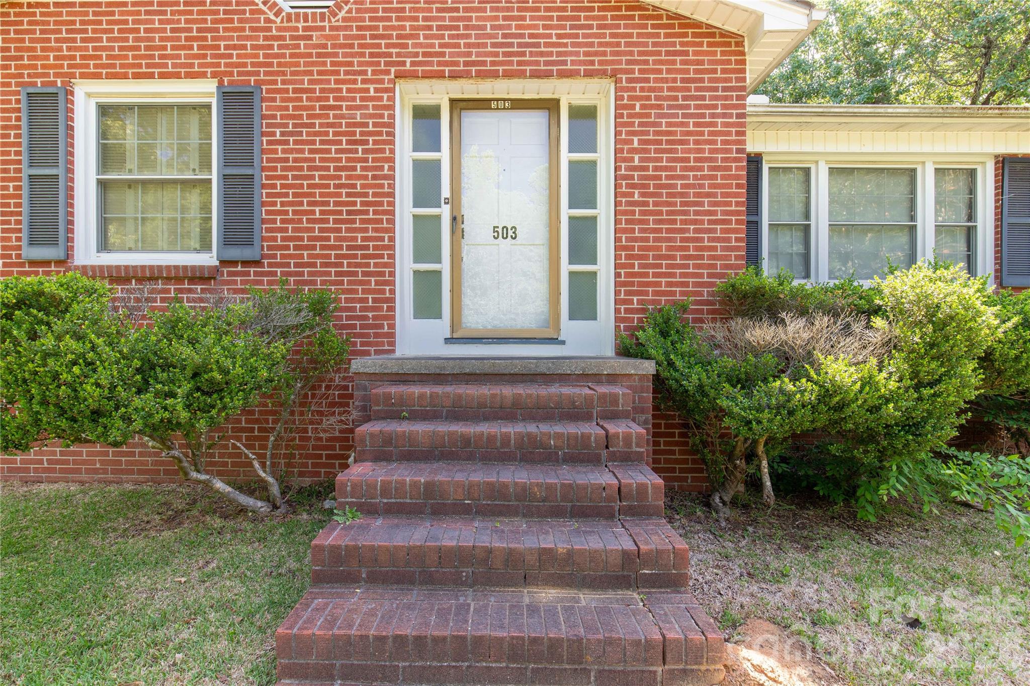 503 N Jackson Road Property Photo 5