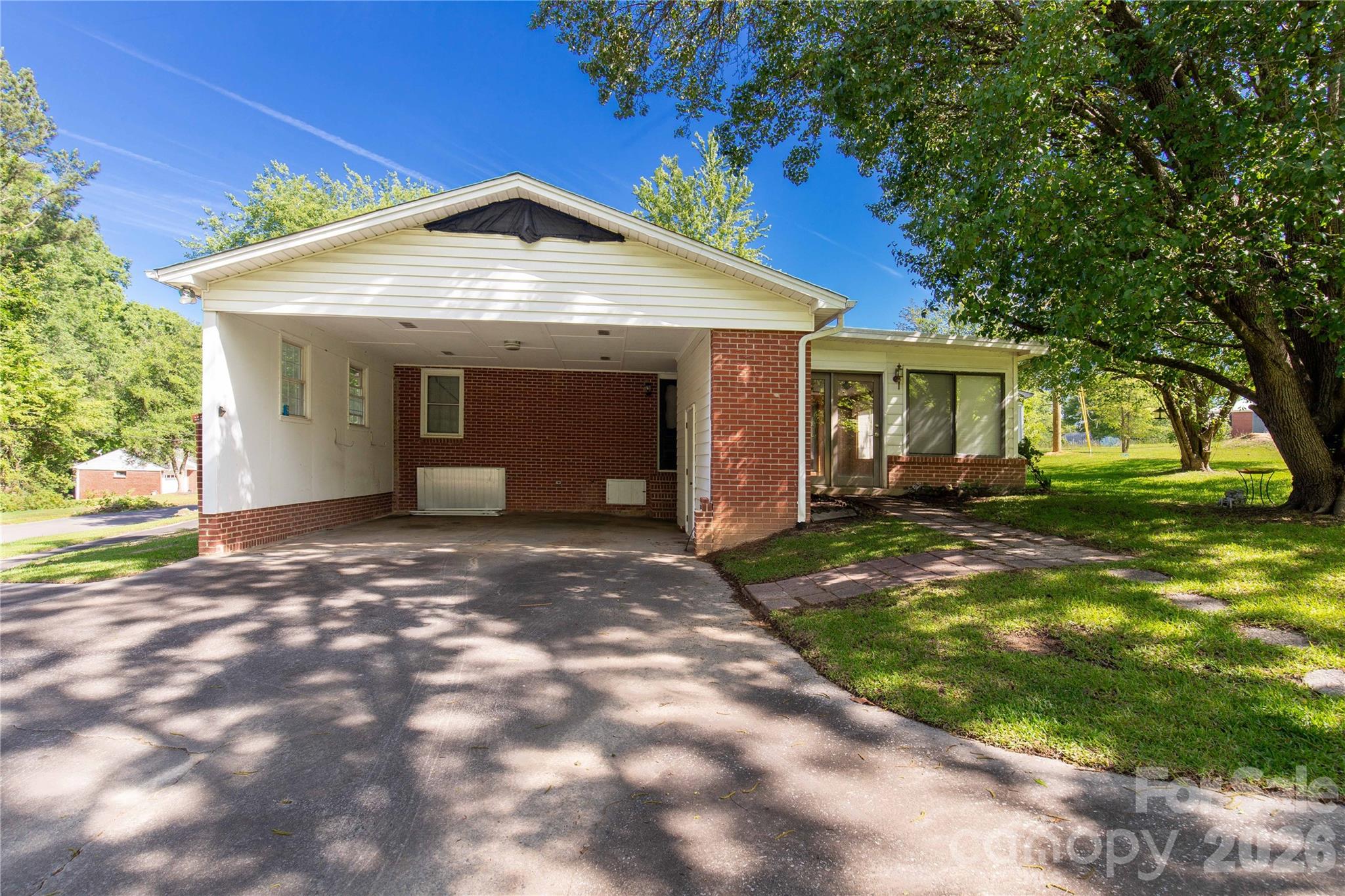 503 N Jackson Road Property Photo 7
