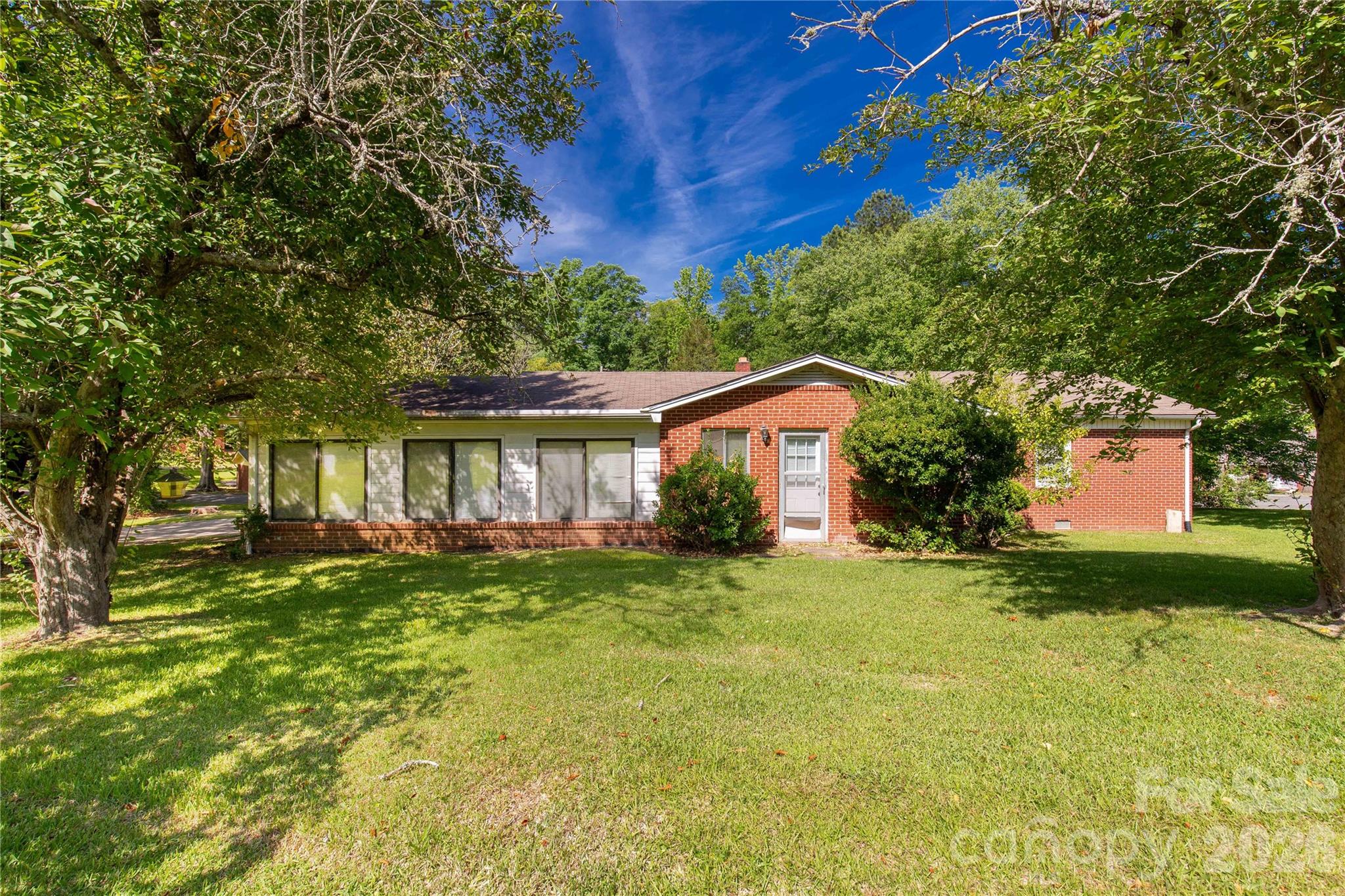 503 N Jackson Road Property Photo 9