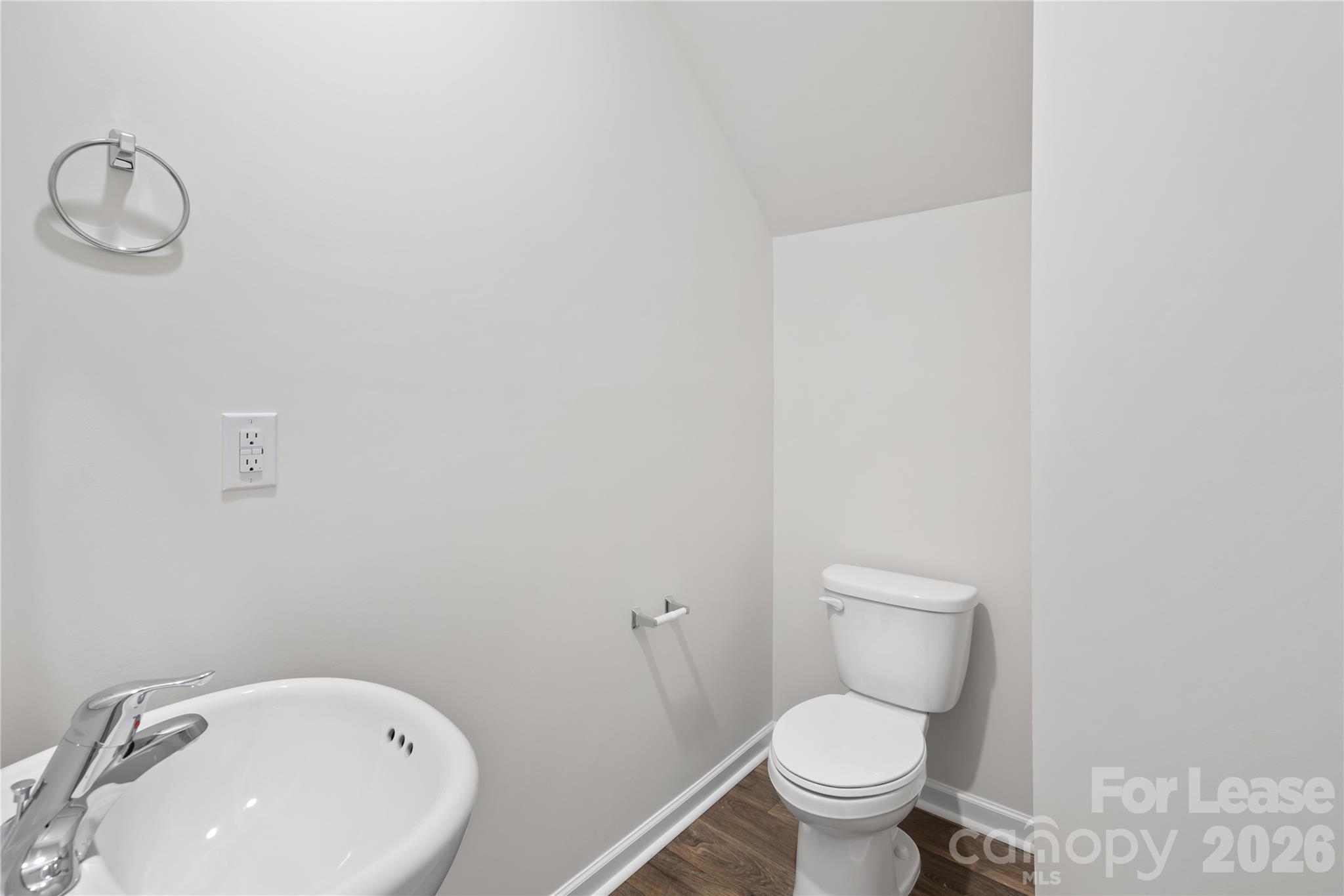 4379343 Property Photo 9