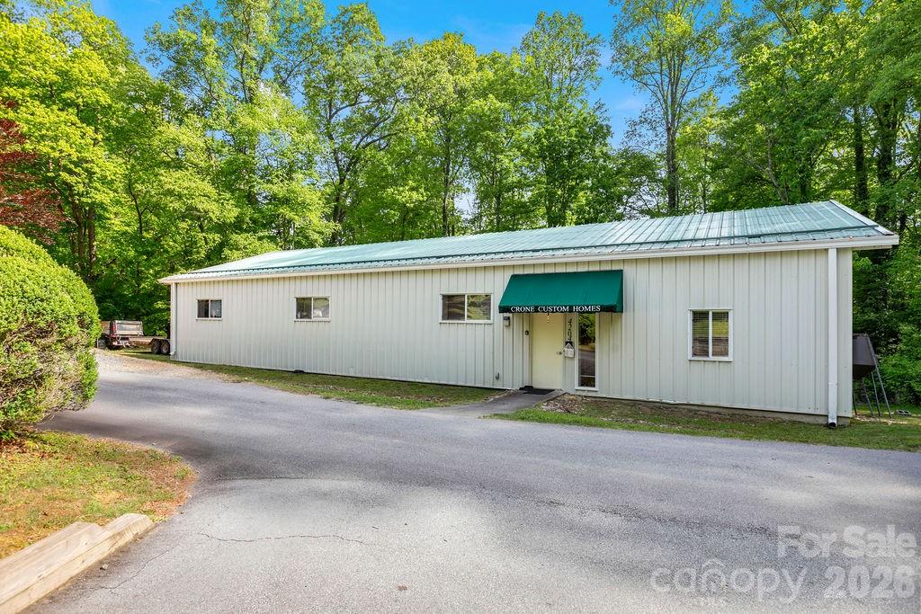 4204 Greenville Highway Property Photo 3