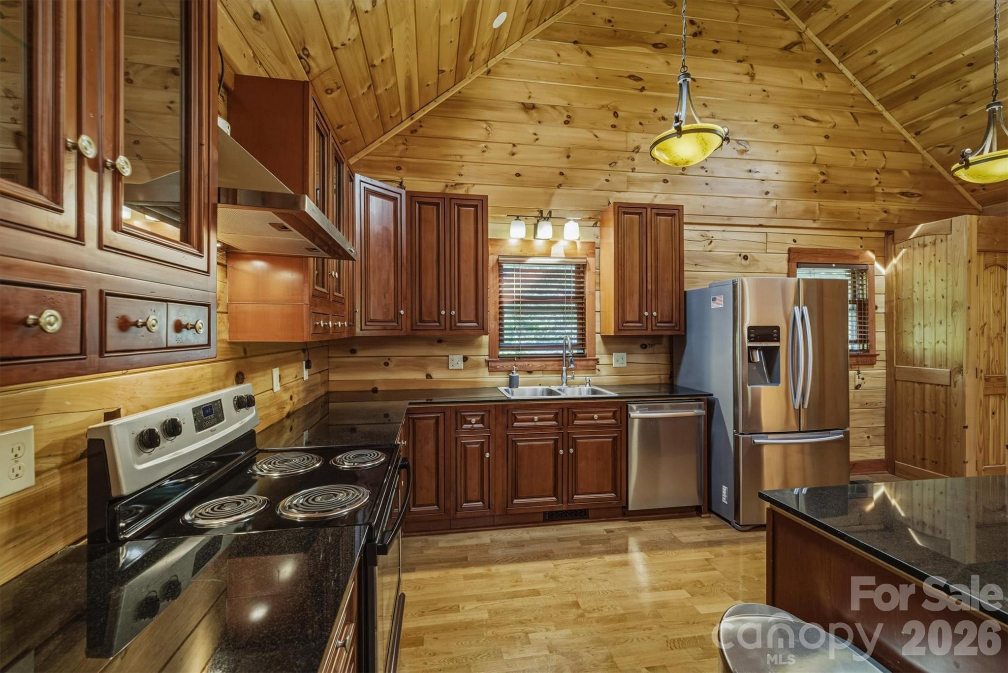 732 Grandview Peaks Drive Property Photo 12