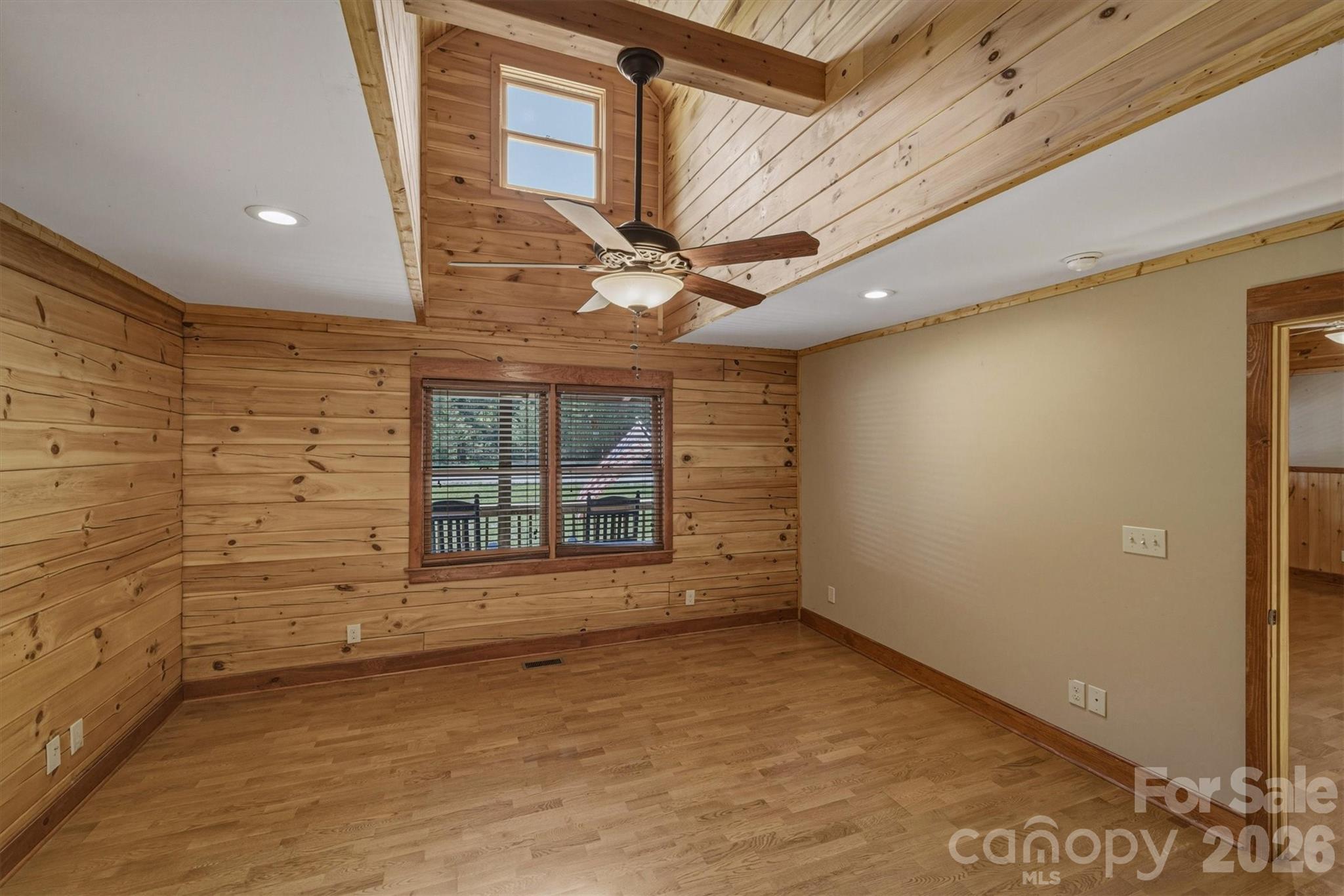 732 Grandview Peaks Drive Property Photo 15