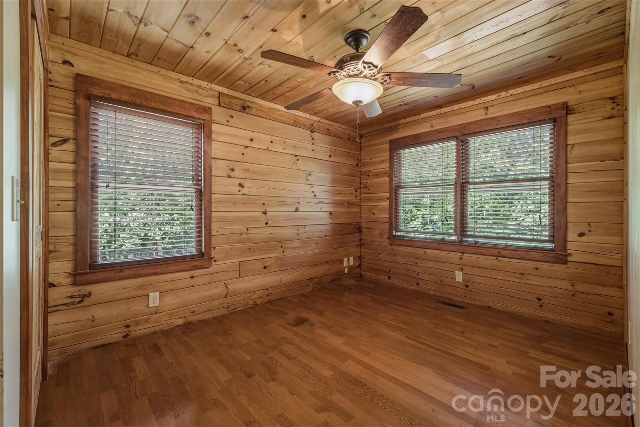 732 Grandview Peaks Drive Property Photo 21